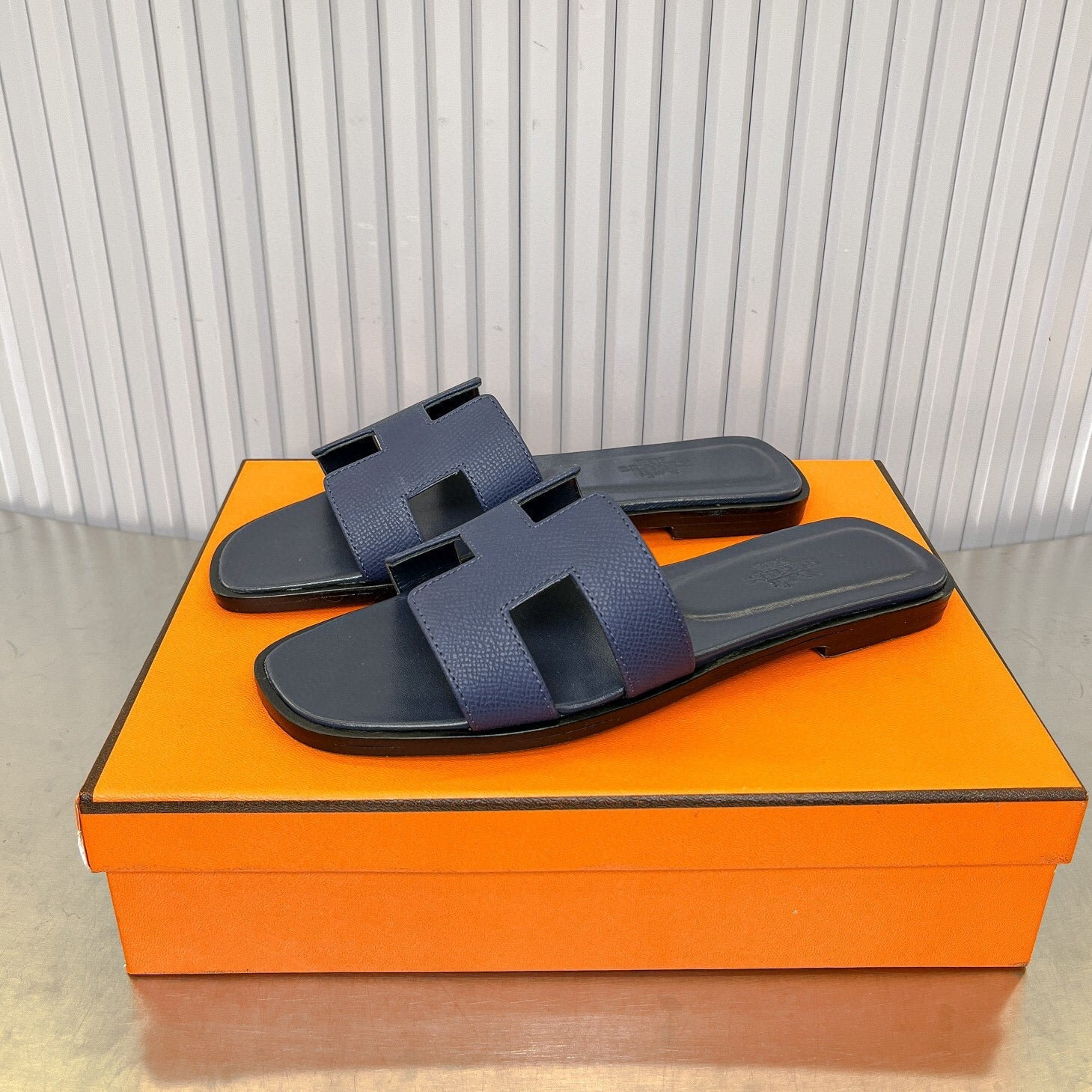 0RAN SANDAL IN DARK BLUE CALFSKIN、mysite、Cacoeks