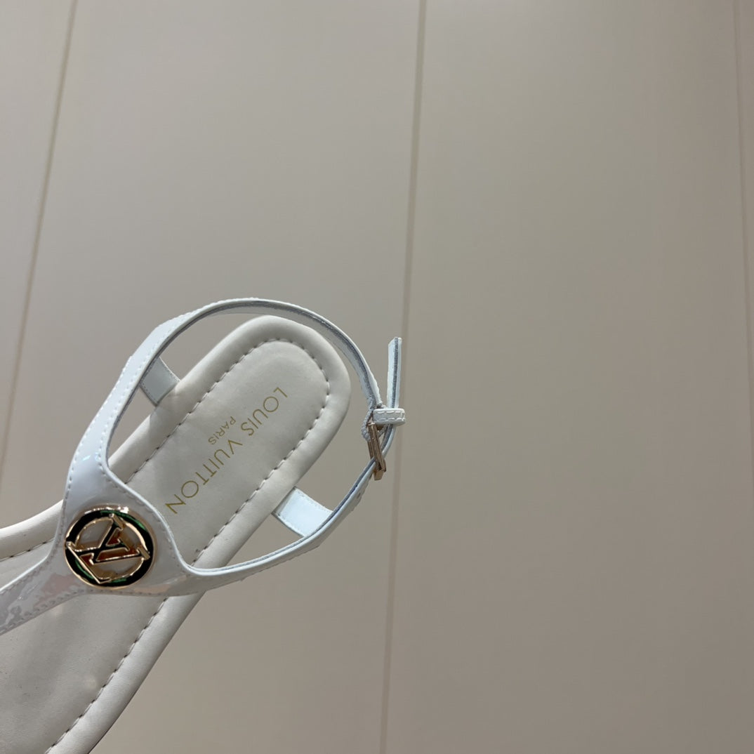 LV THONG SANDALS 25S IN WHITE CALFSKIN WITH GOLD HARDWARE、mysite、Cacoeks