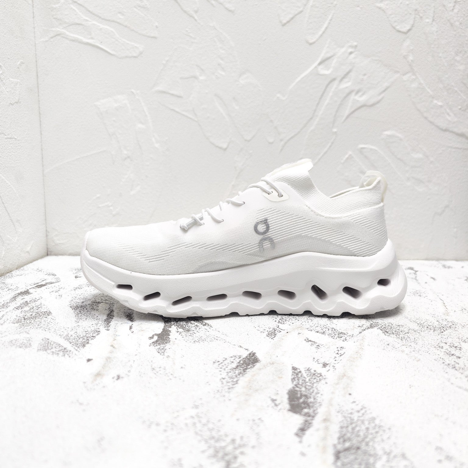 CLOUDTILT SNEAKER IN WHITE RECYCLED POLYESTER、mysite、Cacoeks