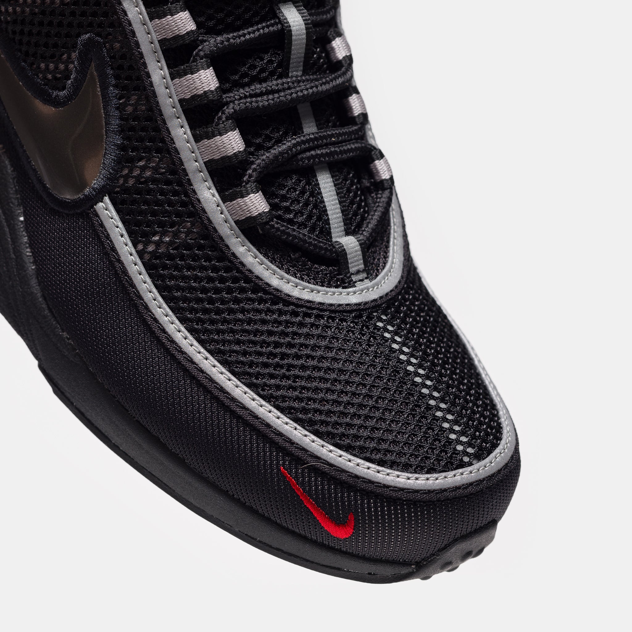 Air Zoom Spiridon SP Sneaker in Black/Metallic Silver/Sport Red