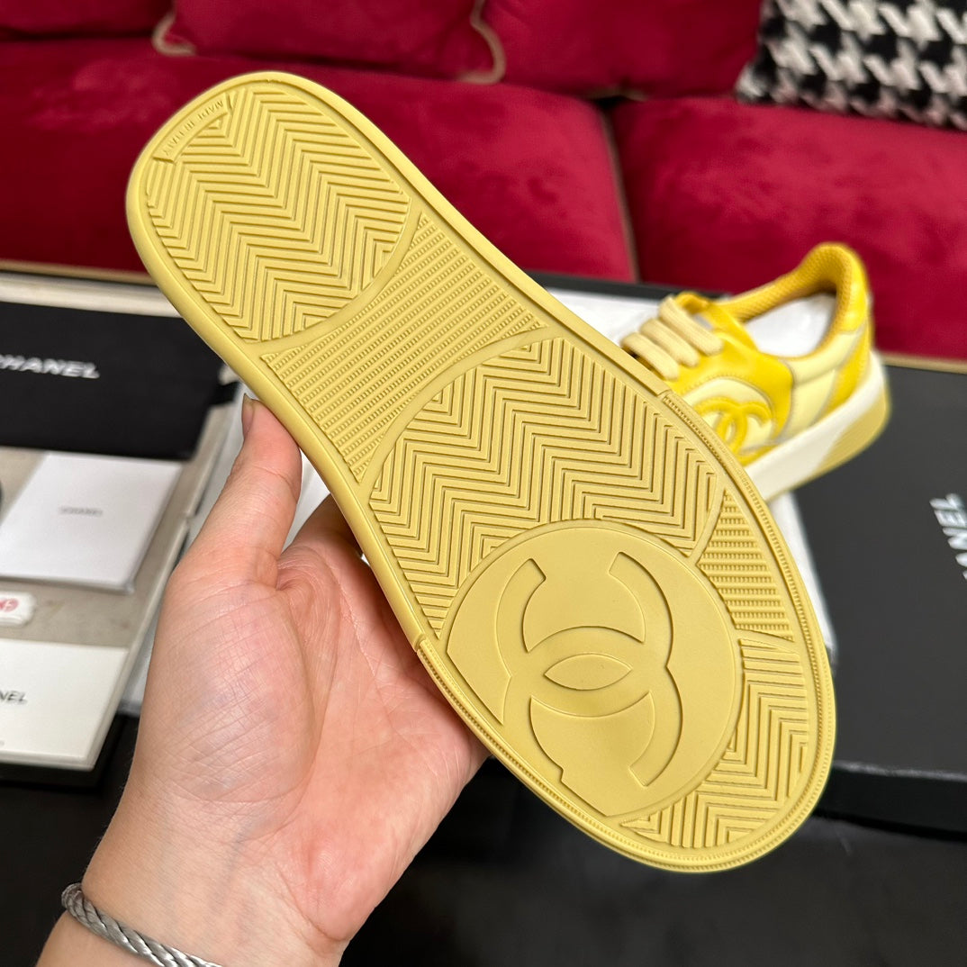 TRAINERS IN BRIGHT YELLOW SHINY CALFSKIN、mysite、Cacoeks