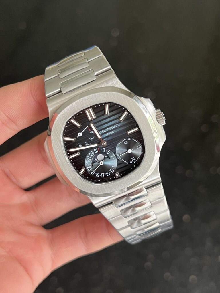 Đồng Hồ Patek Philippe Nautilus 5712 Mặt Xanh Đen Replica 11 GRF 40mm (2)