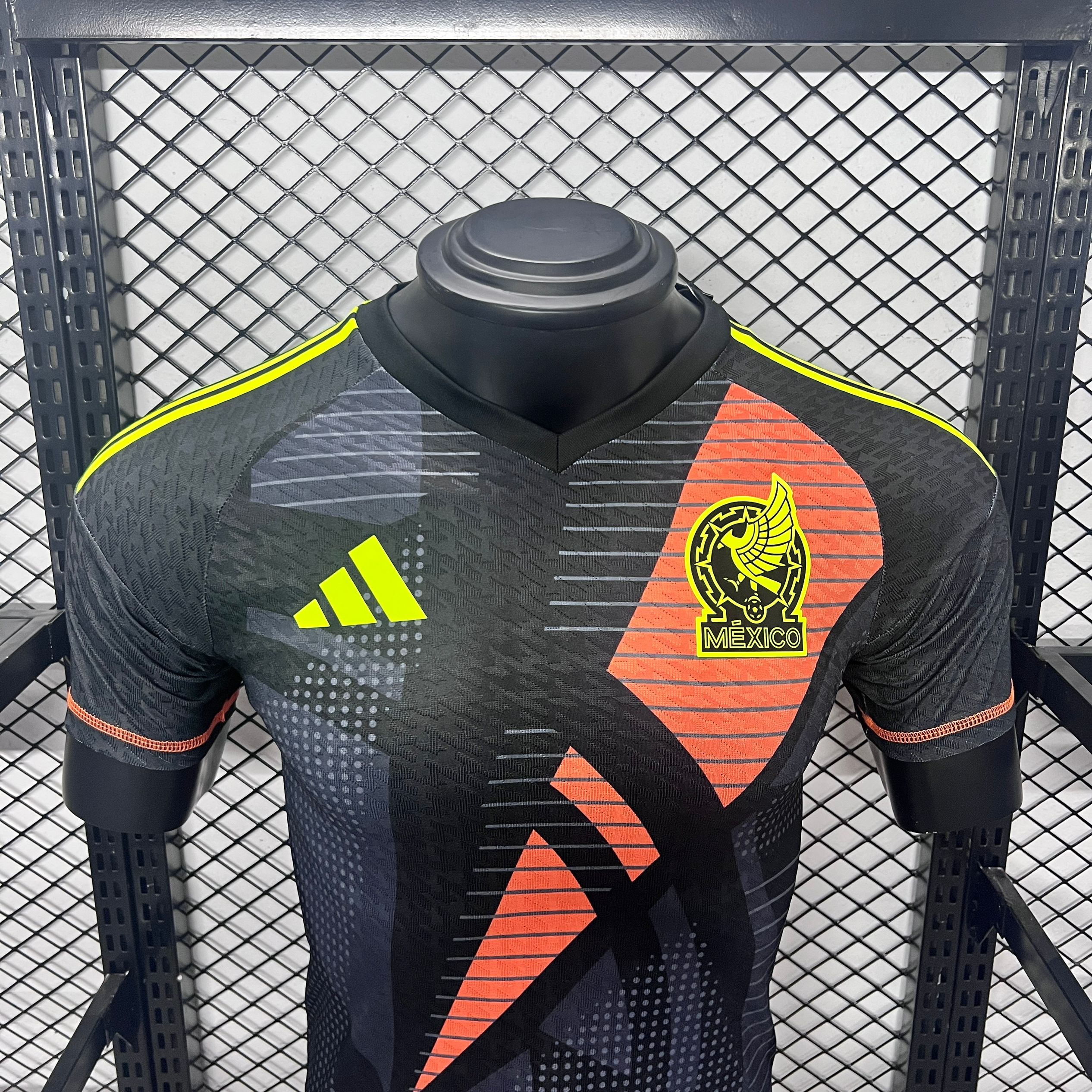 ManixJersey.com | Mexico 2024 Black Goalkeeper Jersey - Player Version -Customize Name, Number and Patch | Worldwide Shipping