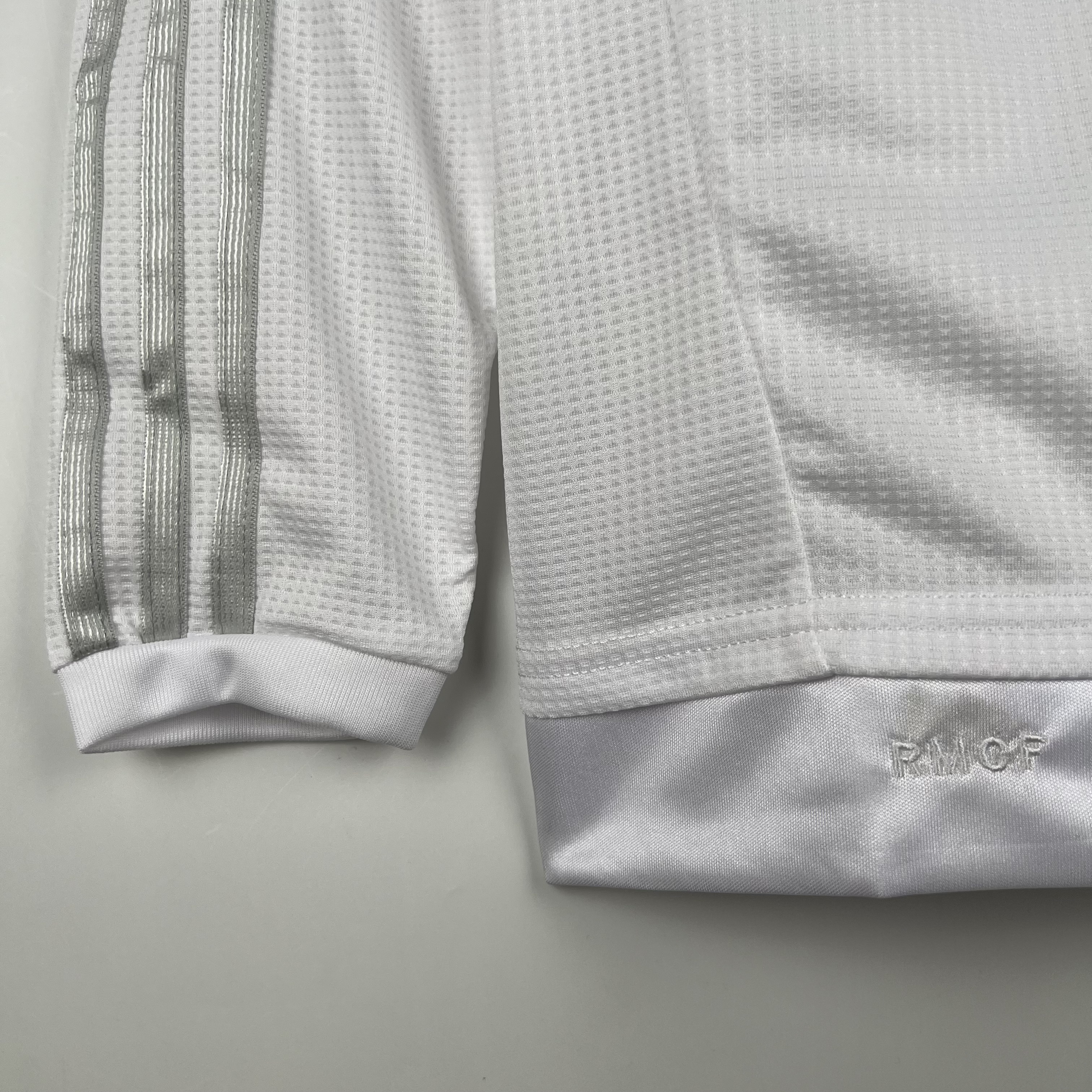 JerseysGala.com | Retro Real Madrid 15-16 Home Stadium Long Sleeve Jersey -Customize Name, Number and Patch | Worldwide Shipping