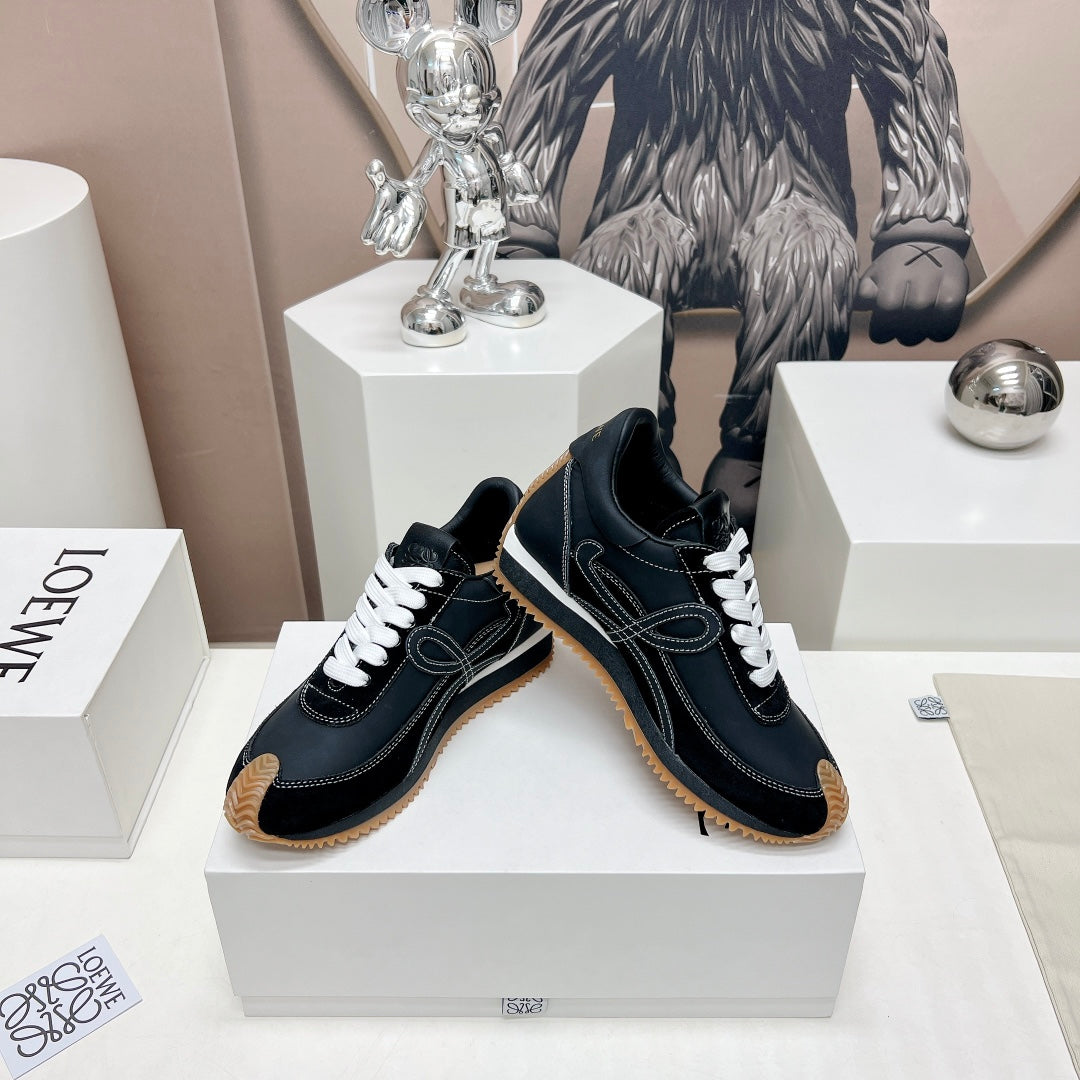 FLOW RUNNER SNEAKER IN FULL BLACK SUEDE AND SHEEPSKIN、mysite、Cacoeks