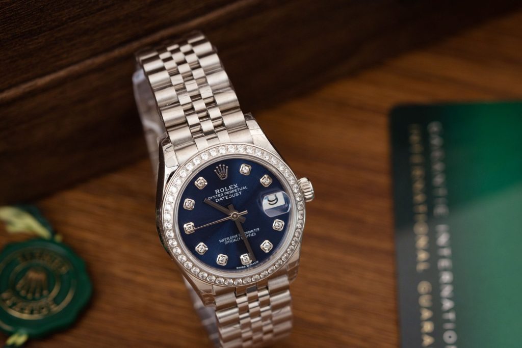 Đồng Hồ Rolex DateJust Nữ Đính Đá Mặt Xanh Blue Máy Thuỵ Sỹ 31mm (1)