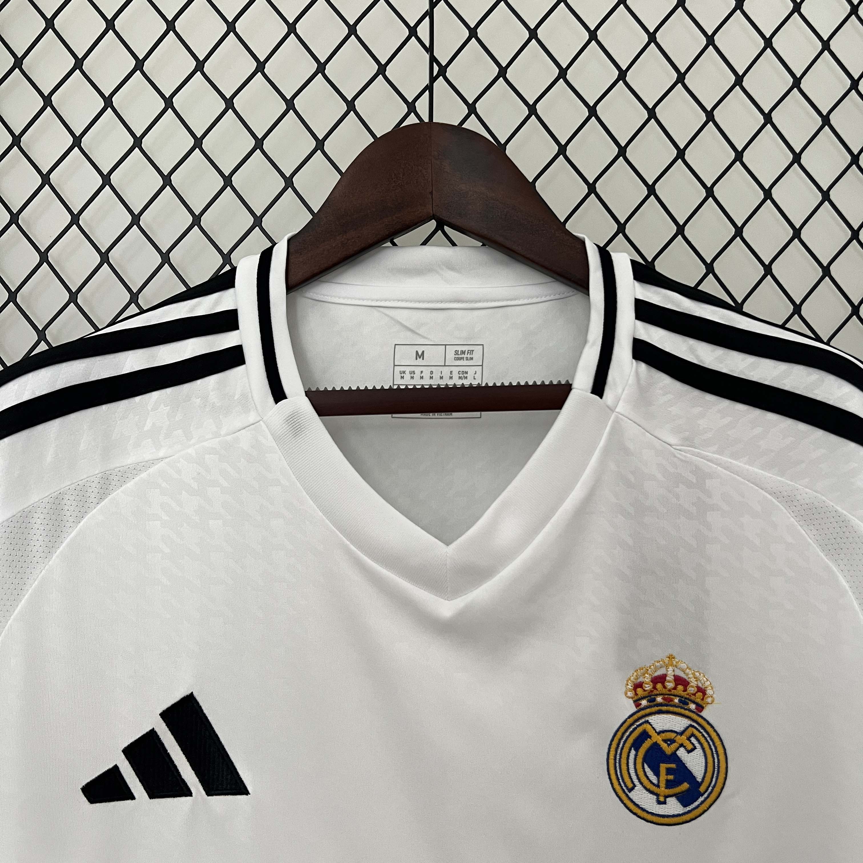 2024/2025 Real Madrid Home Football Shirt 1:1 Thai Quality:football jersey mysite: unitedjerseyfootball 邓江浪:football