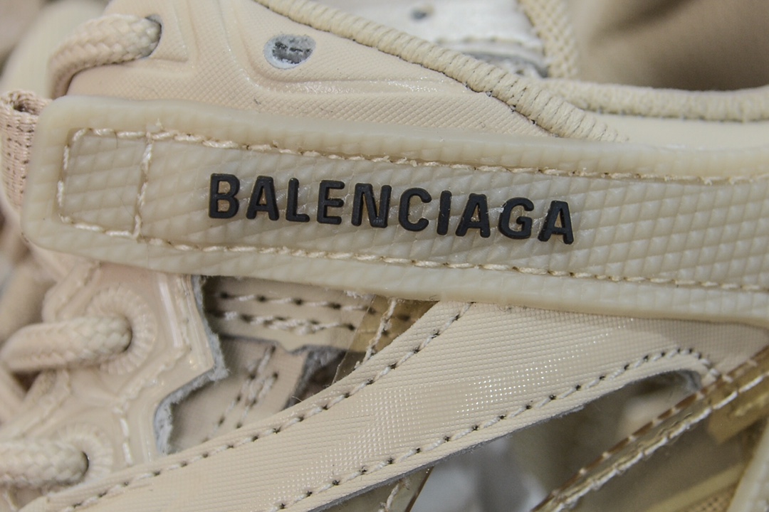 Balenciaga Track 2.0 Trainer in Beige、mysite、Cacoeks