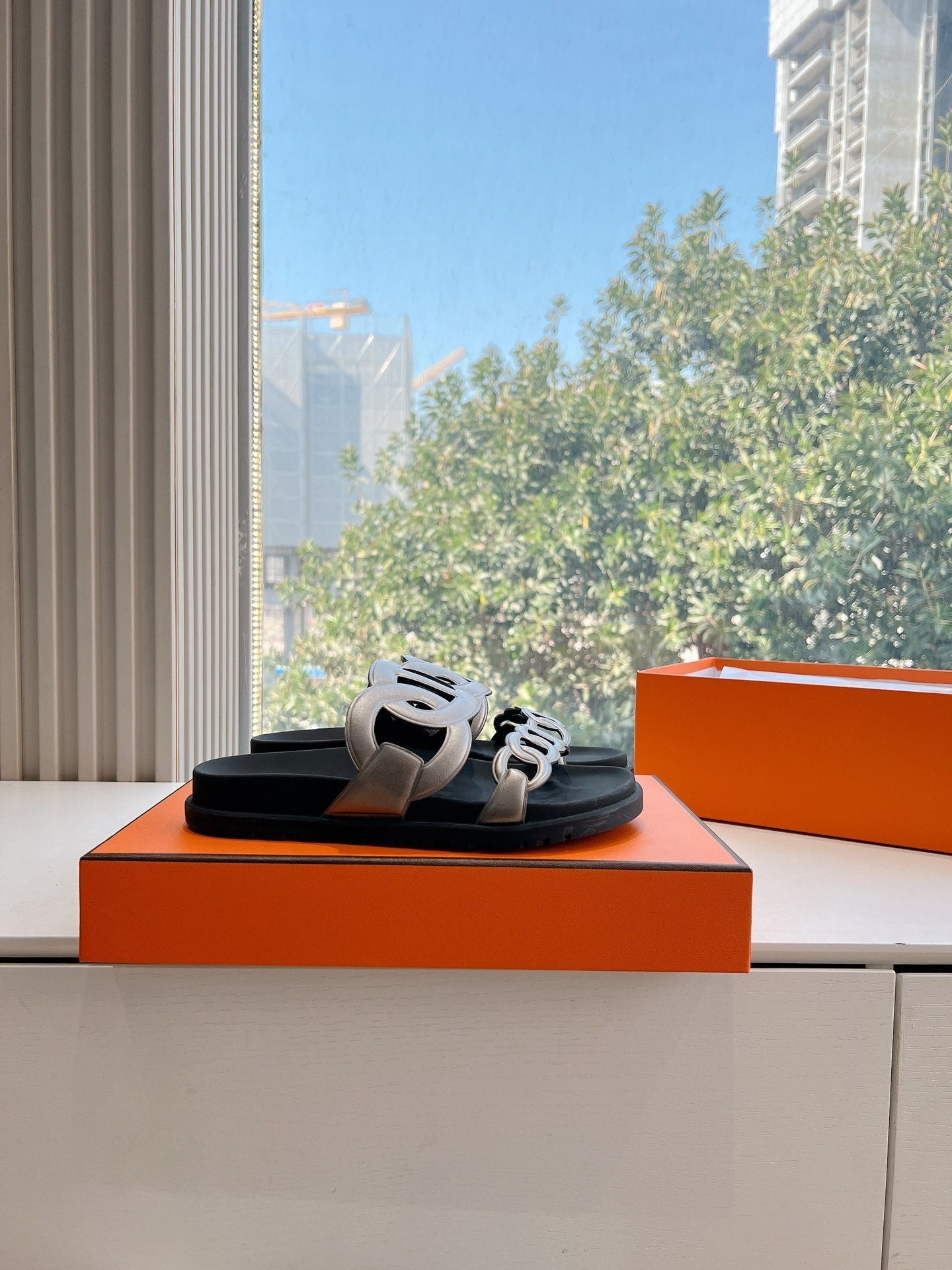 EXTRA SANDAL IN SILVER CALFSKIN、mysite、Cacoeks