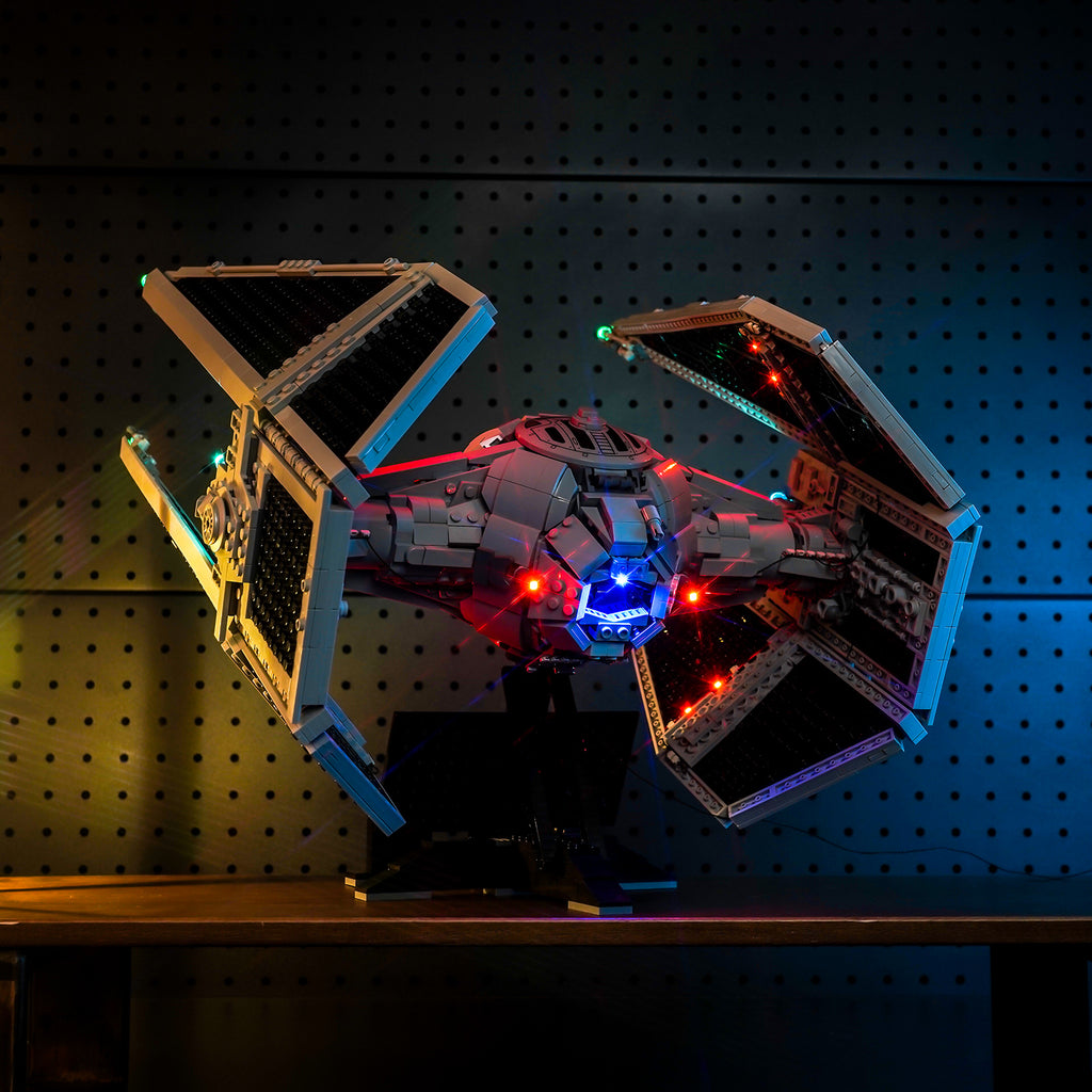 Lighting Effect Display of BrickBling Light Kit for LEGO Star Wars TIE Interceptor™ 75382