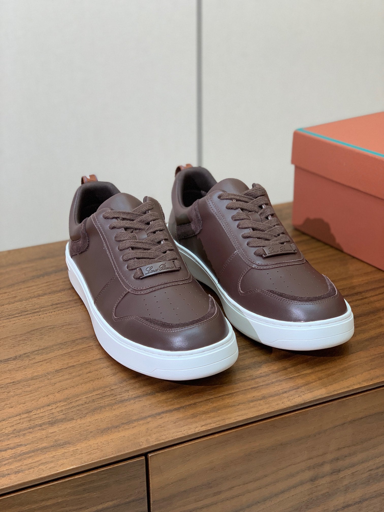 LP SNEAKERS IN AUBURN BROWN CALFSKIN WHITE SOLE、mysite、Cacoeks