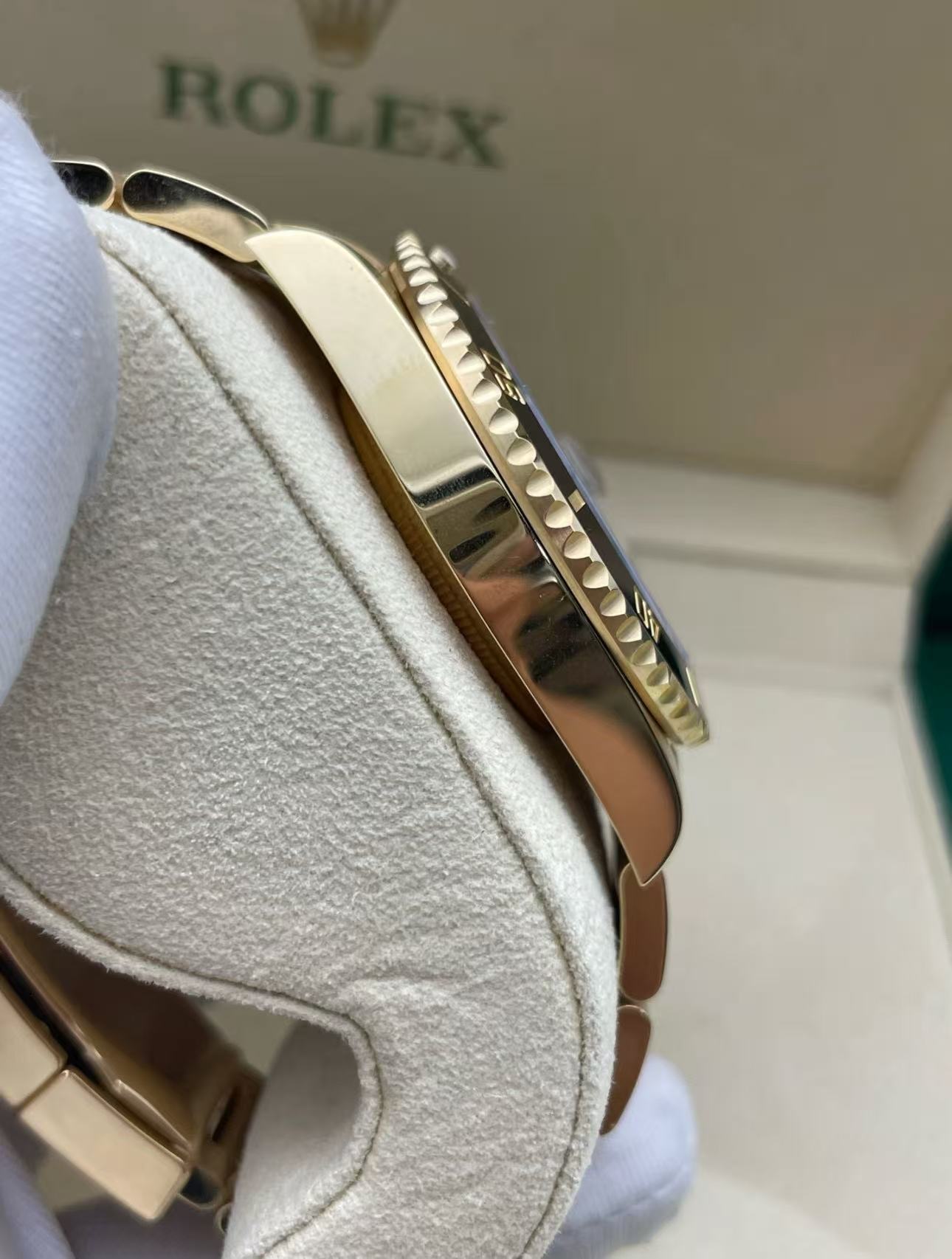 Rolex Submariner Super Clone Swiss ReplicaWatch 18kGold Ref 126618LN 3235 SwissMovement