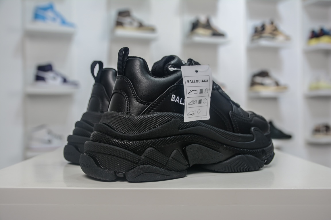 Balenciaga Triple S Sneaker in Black、mysite、Cacoeks