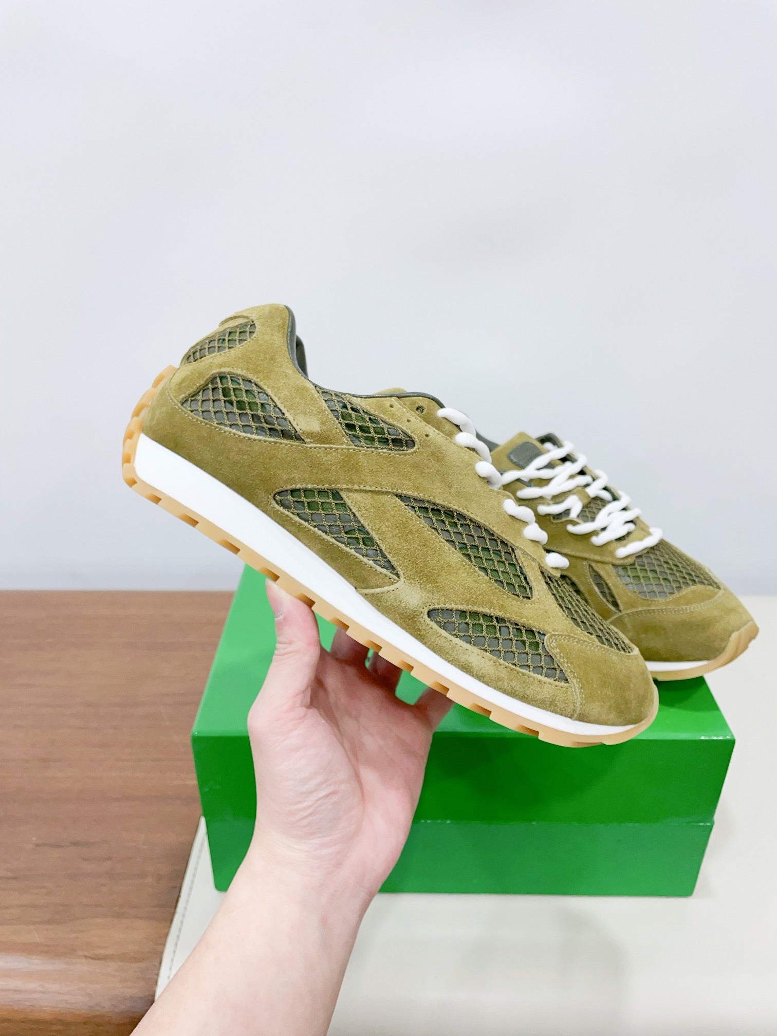 ORBIT SNEAKER IN OLIVE GREEN SUEDE AND TECHNICAL MESH、mysite、Cacoeks