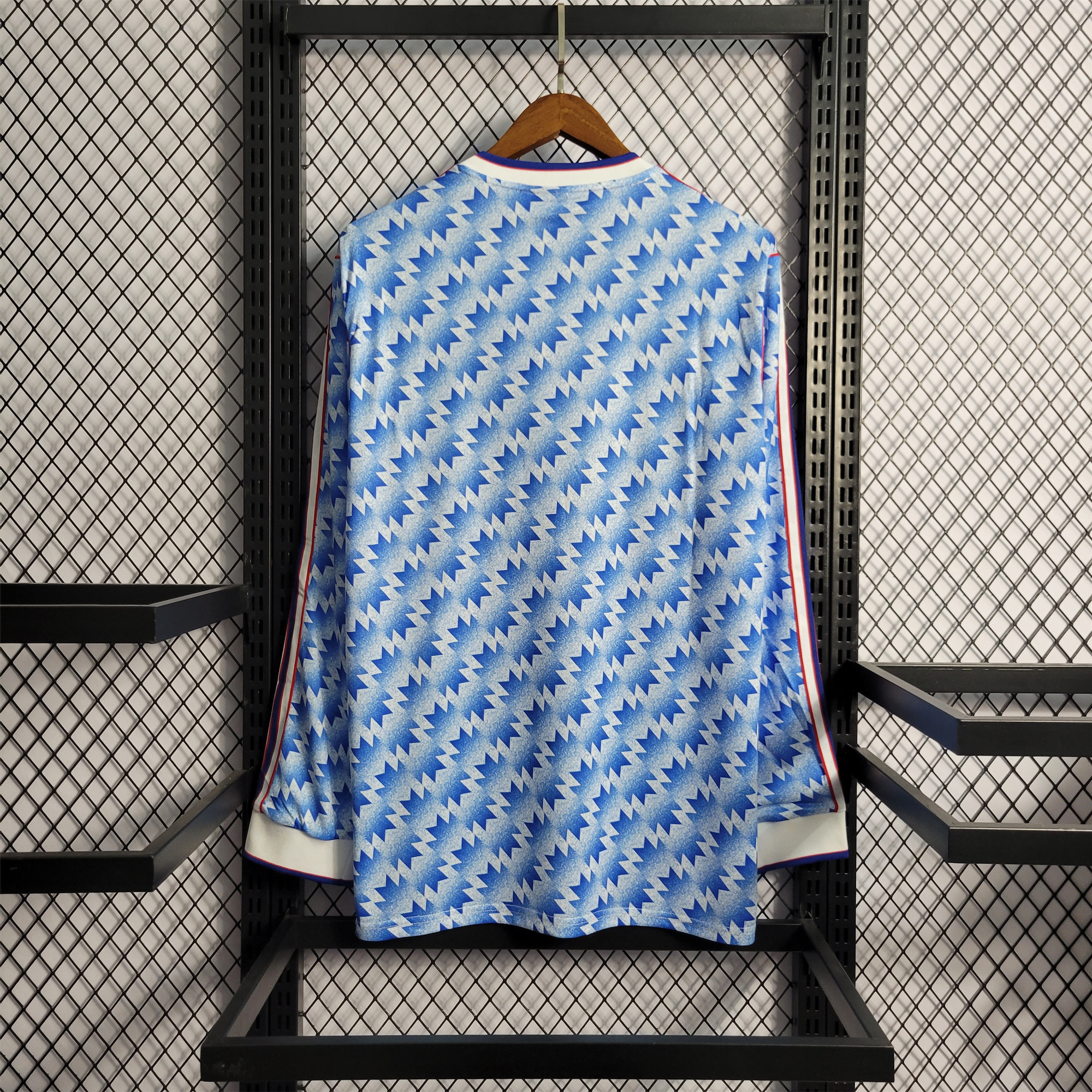 ManixJersey.com | Retro Manchester United 90-92 Away Long Sleeve Jersey -Customize Name, Number and Patch | Worldwide Shipping