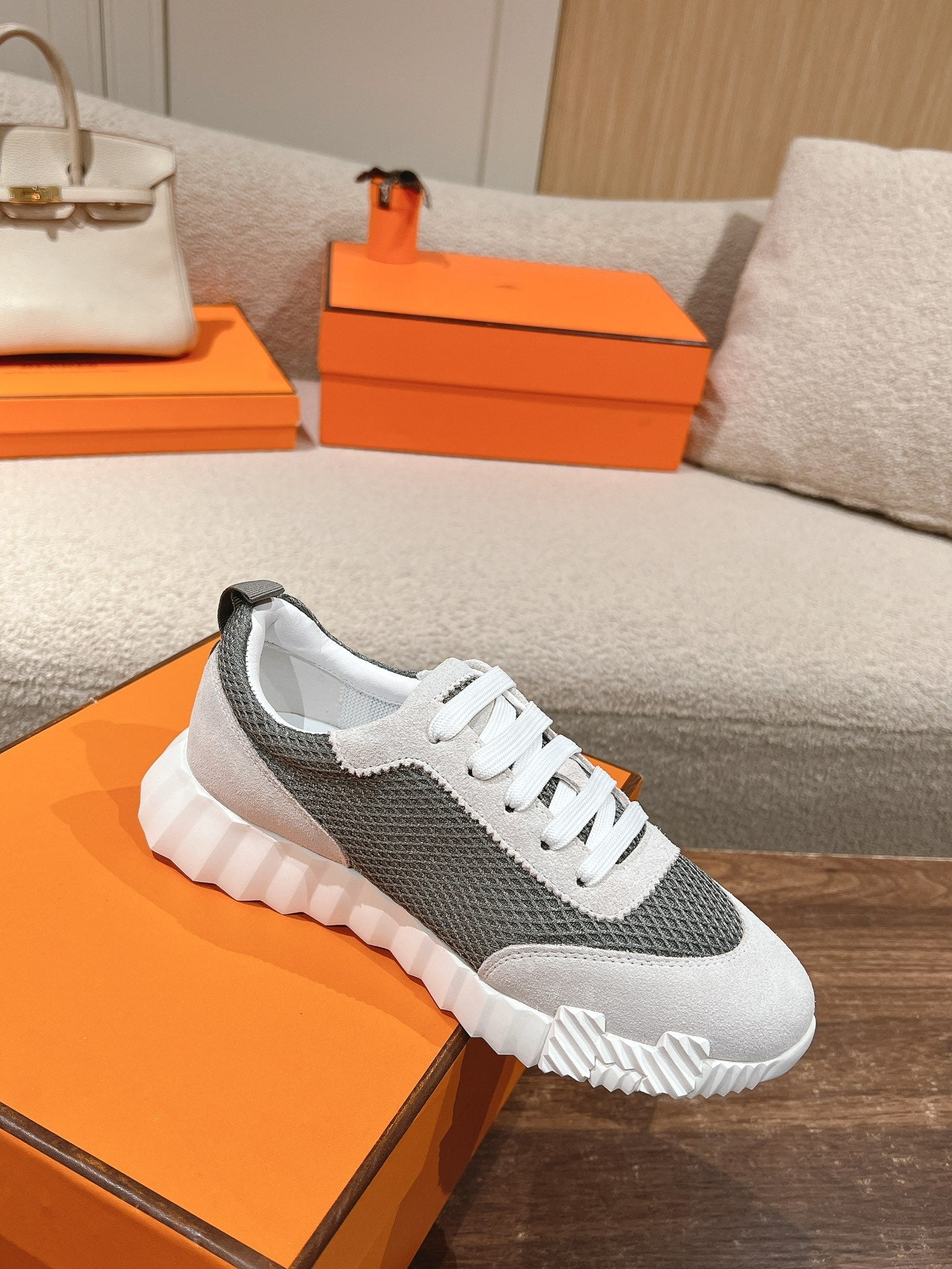MAINLAND SNEAKER IN PALE GRAY SUEDE AND SMOKE GRAY BREATHABLE MESH FABRIC、mysite、Cacoeks