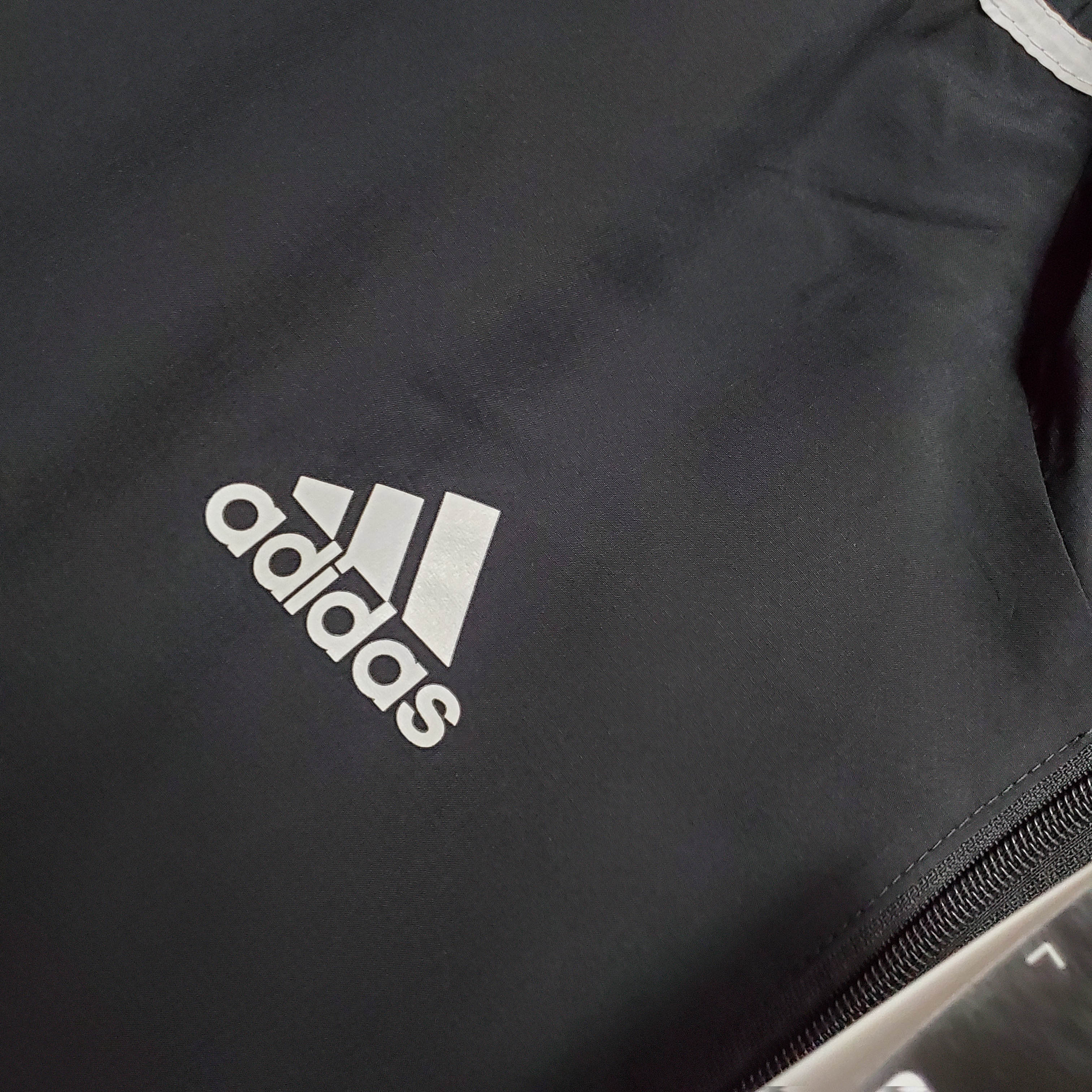 2021 Manchester United Jersey Windbreaker Black(White-Red Edge):football jersey mysite: unitedjerseyfootball 邓江浪:football