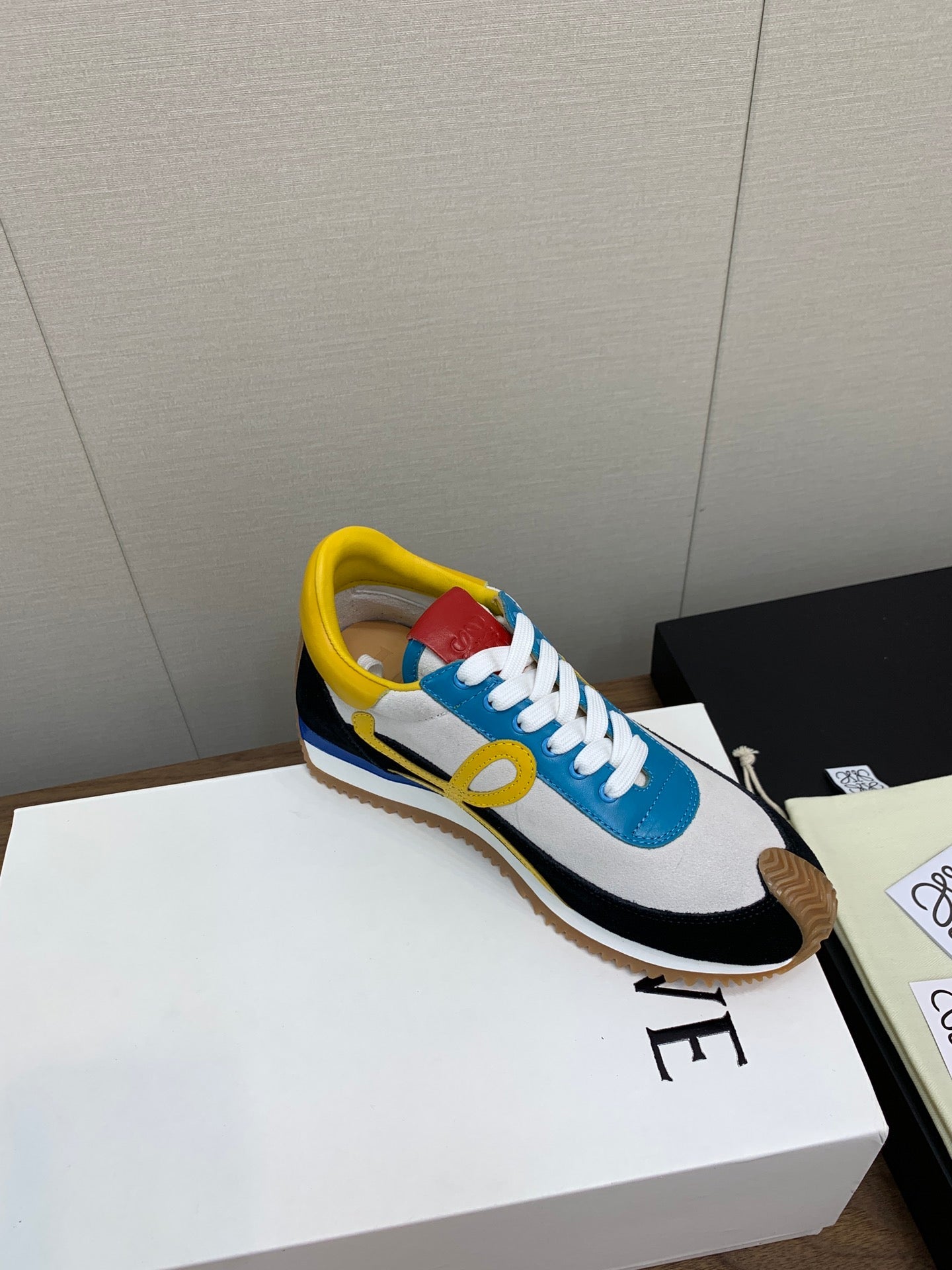 LW FLOW RUNNER SNEAKER WHITE-BLUE SUEDE、mysite、Cacoeks