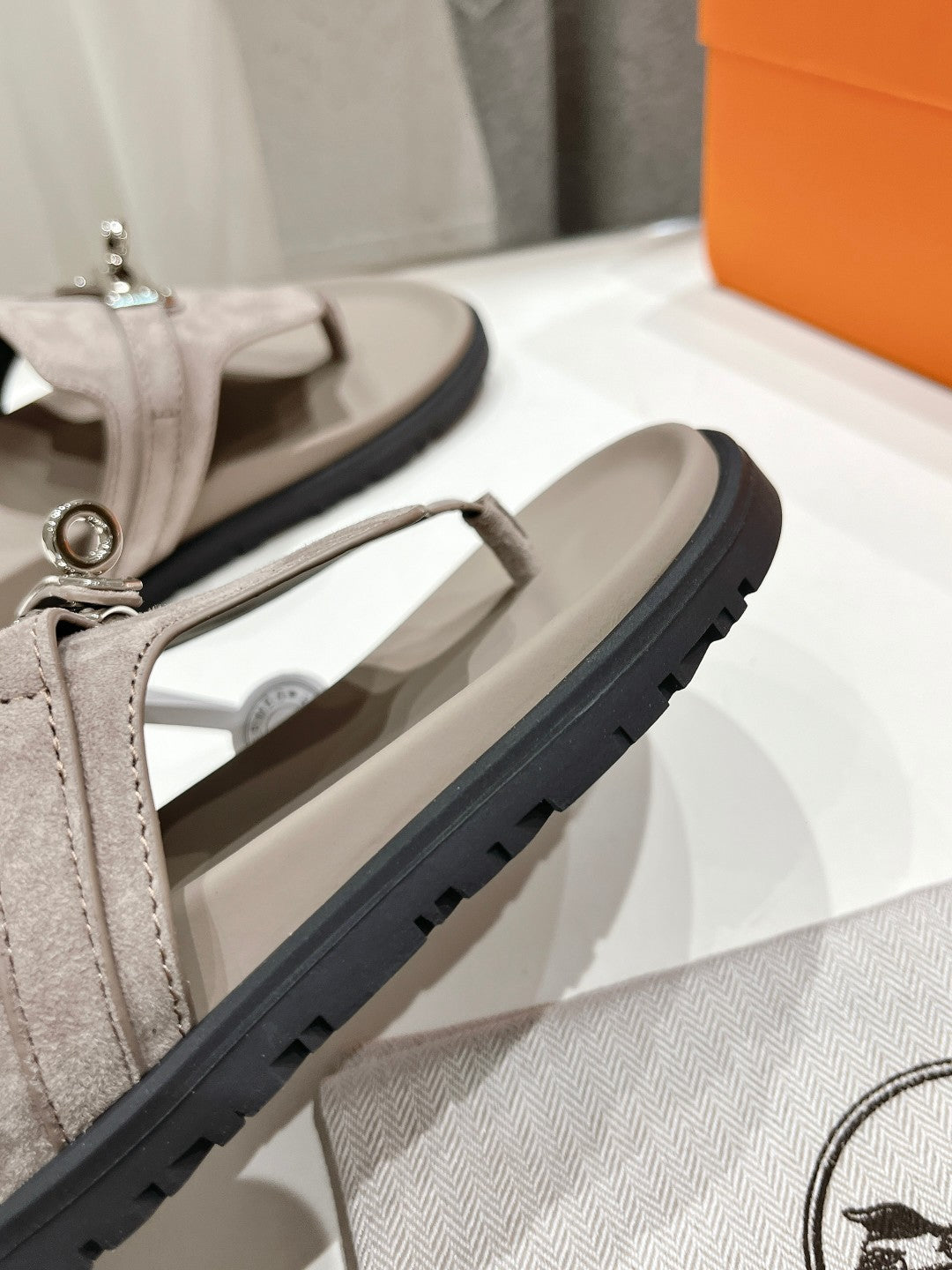 EMPIRE SANDAL LIGHT GRAY SUEDE、mysite、Cacoeks