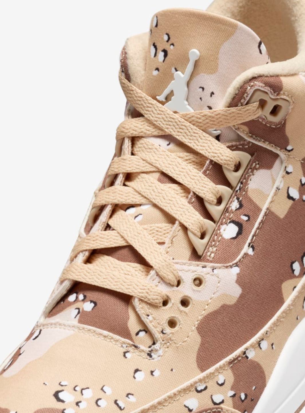 Air Jordan 3 Retro WNBA Desert Camo、JORDAN、Cacoeks