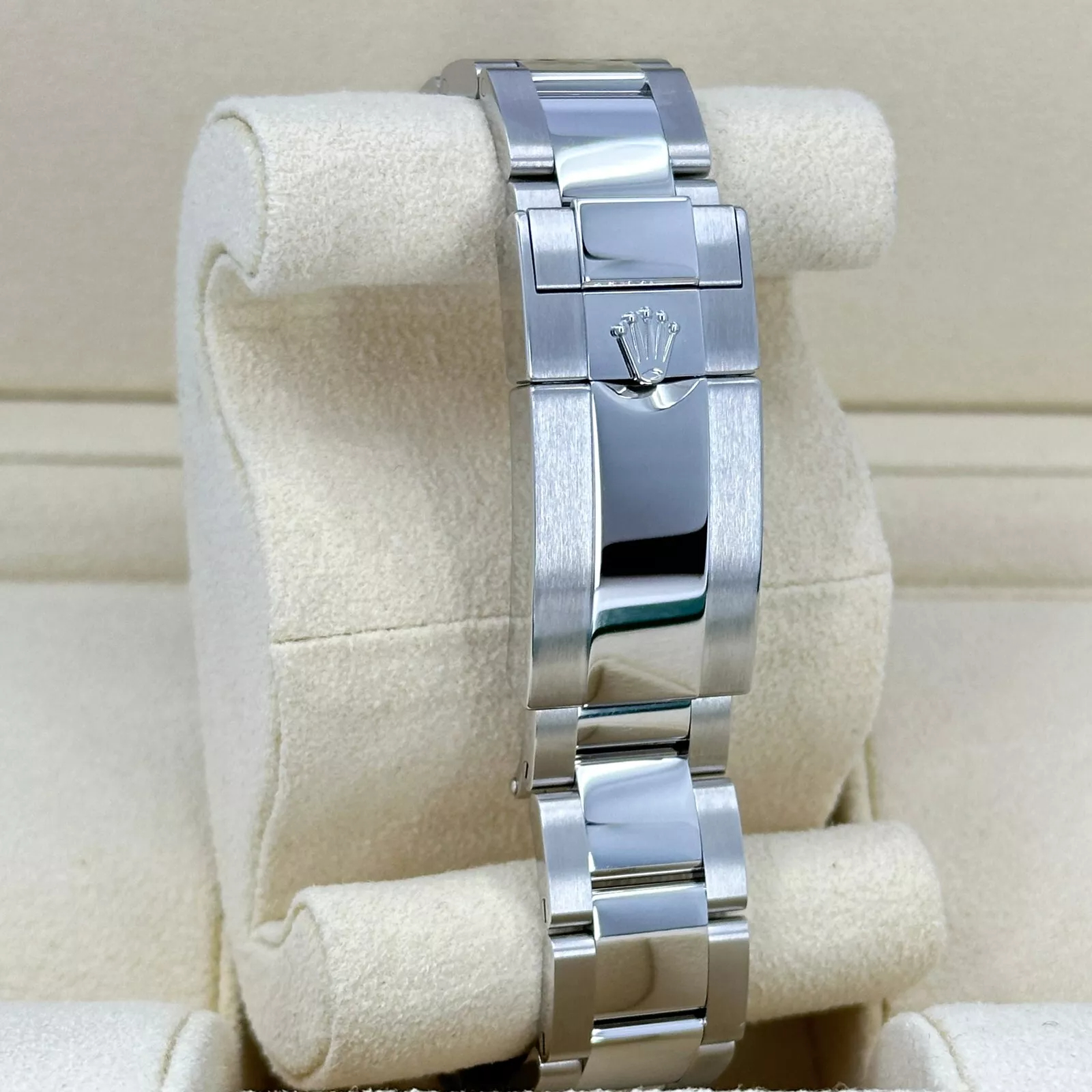 Rolex GMT Master II Black & Grey SuperClone Swiss Replica Watch RefM126710GRNR 3285 Swiss Movement