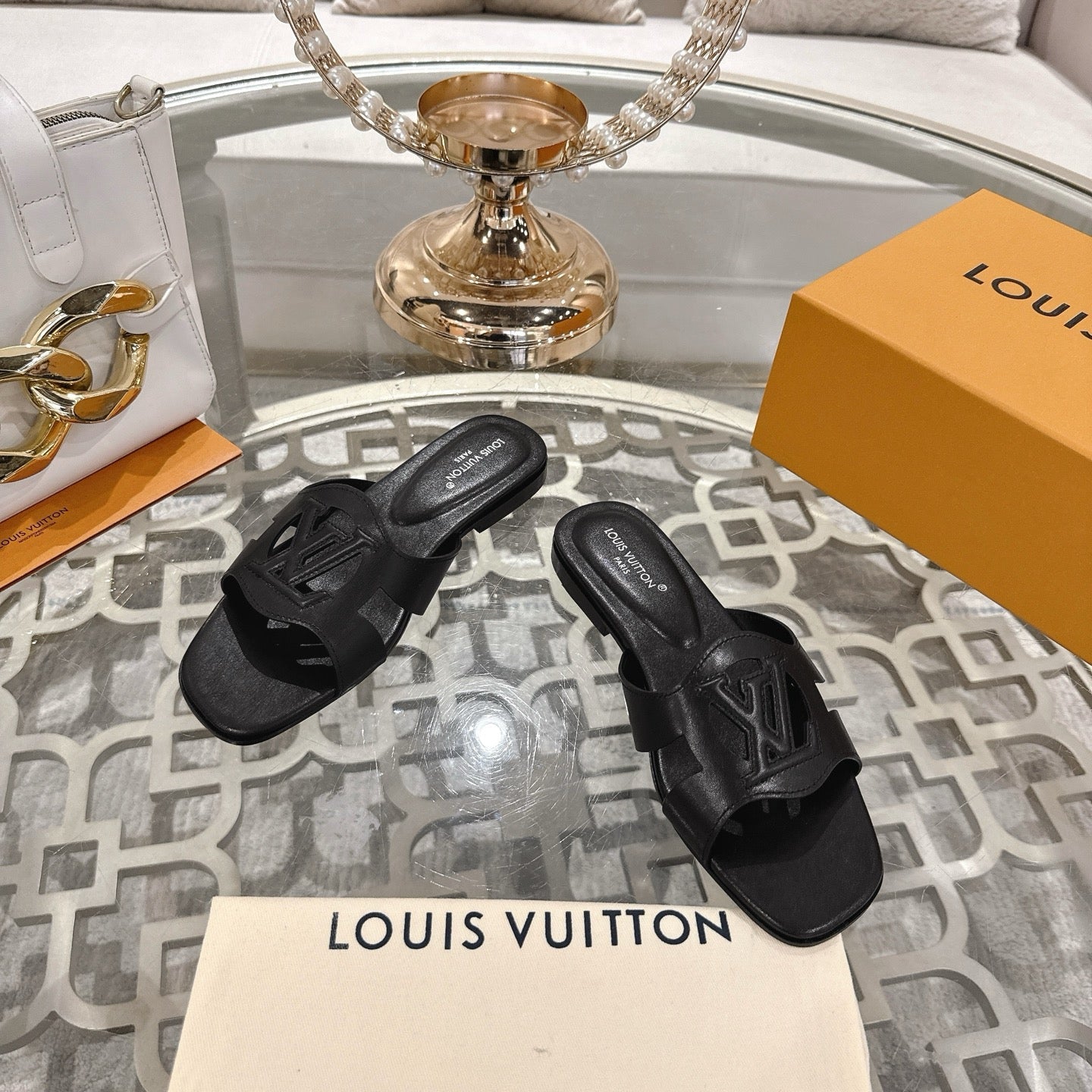 ISOLA FLAT SLIDE IN BLACK CALFSKIN、mysite、Cacoeks