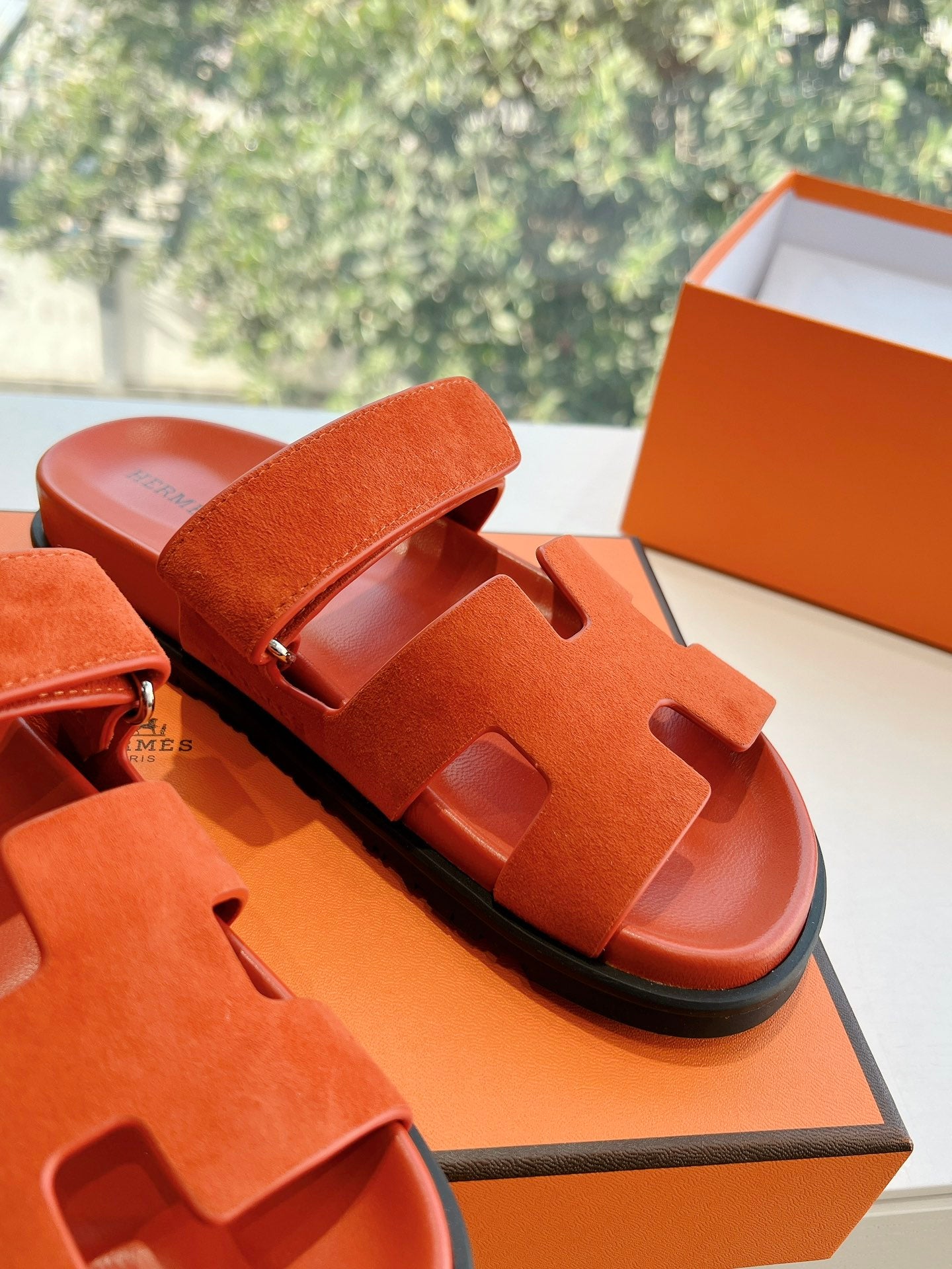 CHYPRE SANDAL IN FIRE ORANGE SUEDE、mysite、Cacoeks