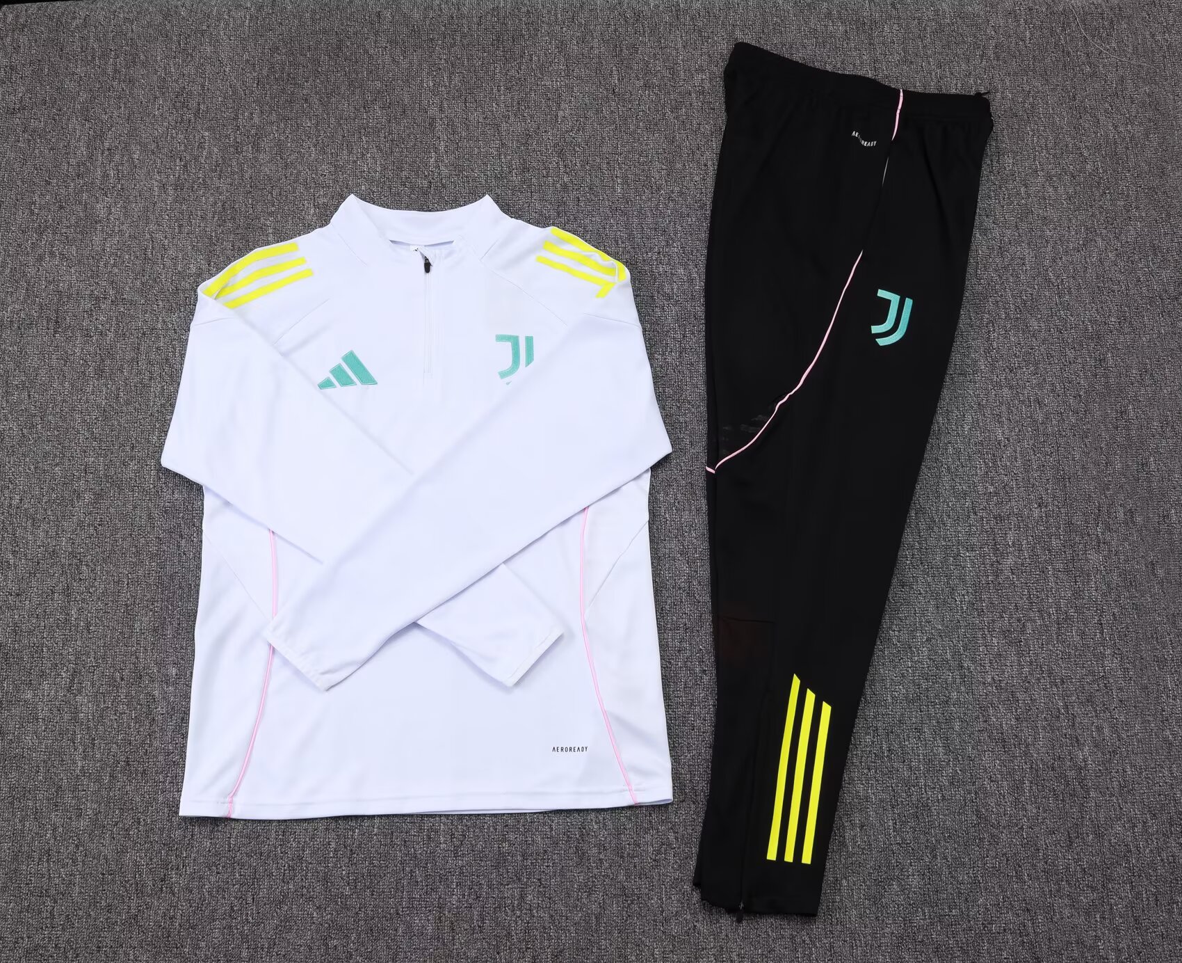 2025/2026 Juventus Half-Pull Training Suit White Football Shirt 1:1 Thai Quality Set:football jersey mysite: unitedjerseyfootball 邓江浪:football