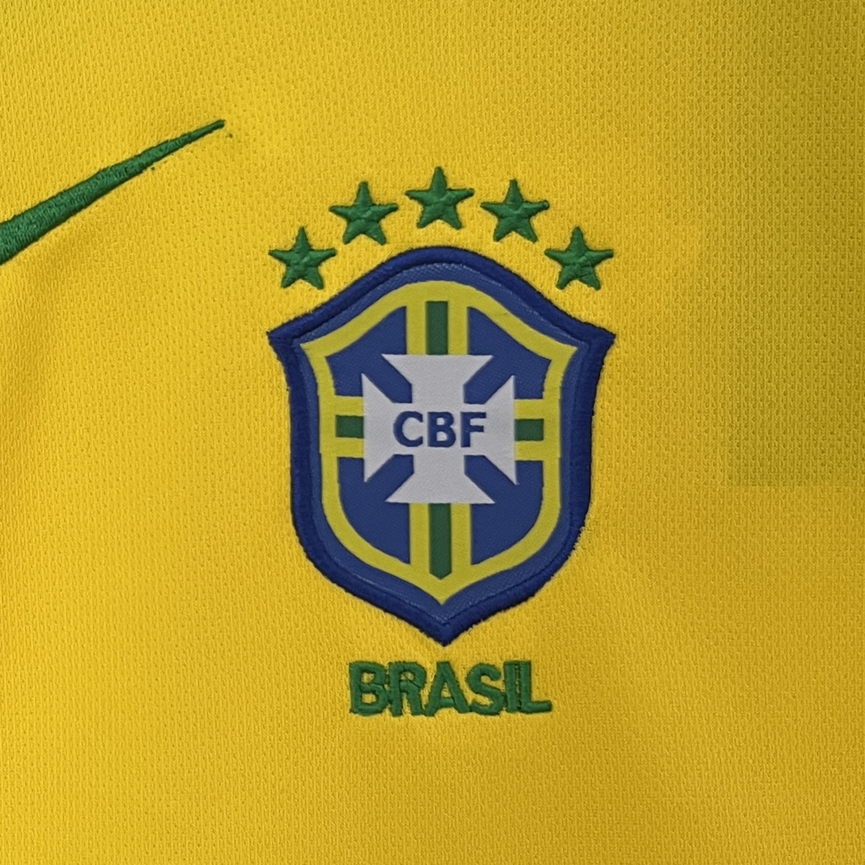 ManixJersey.com | Retro Brazil 2004 Home Stadium Kids Kit -Customize Name, Number and Patch | Worldwide Shipping