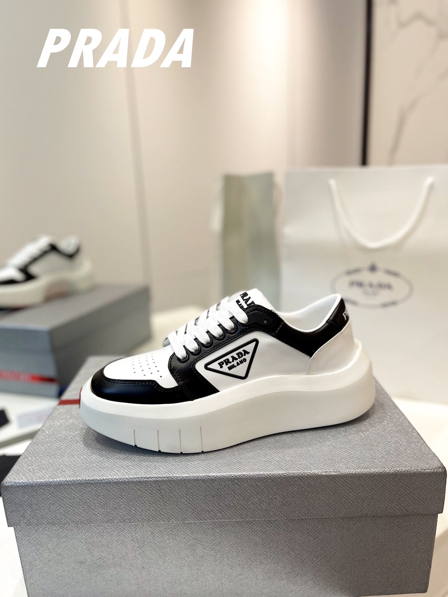 PRA DOWNTOWN THICK-SOLE SNEAKERS BLACK AND WHITE CALFSKIN、mysite、Cacoeks