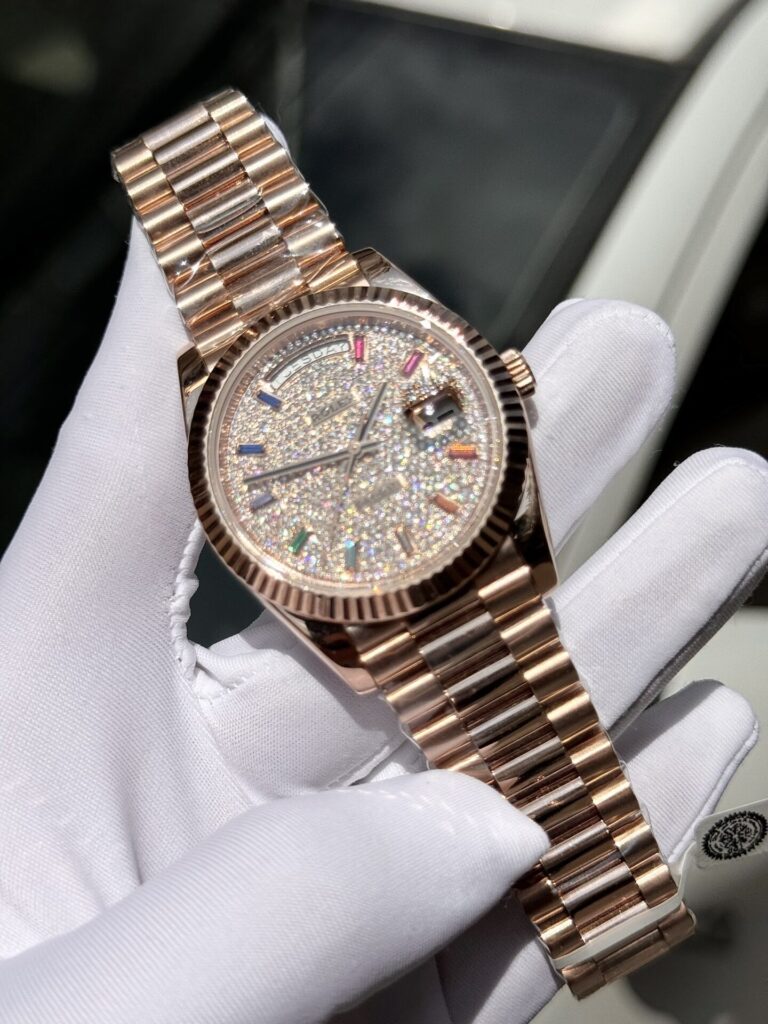 Đồng Hồ Rolex Day-Date Bọc Vàng Đính Moissanite Full Mặt GM V2 40mm (2)