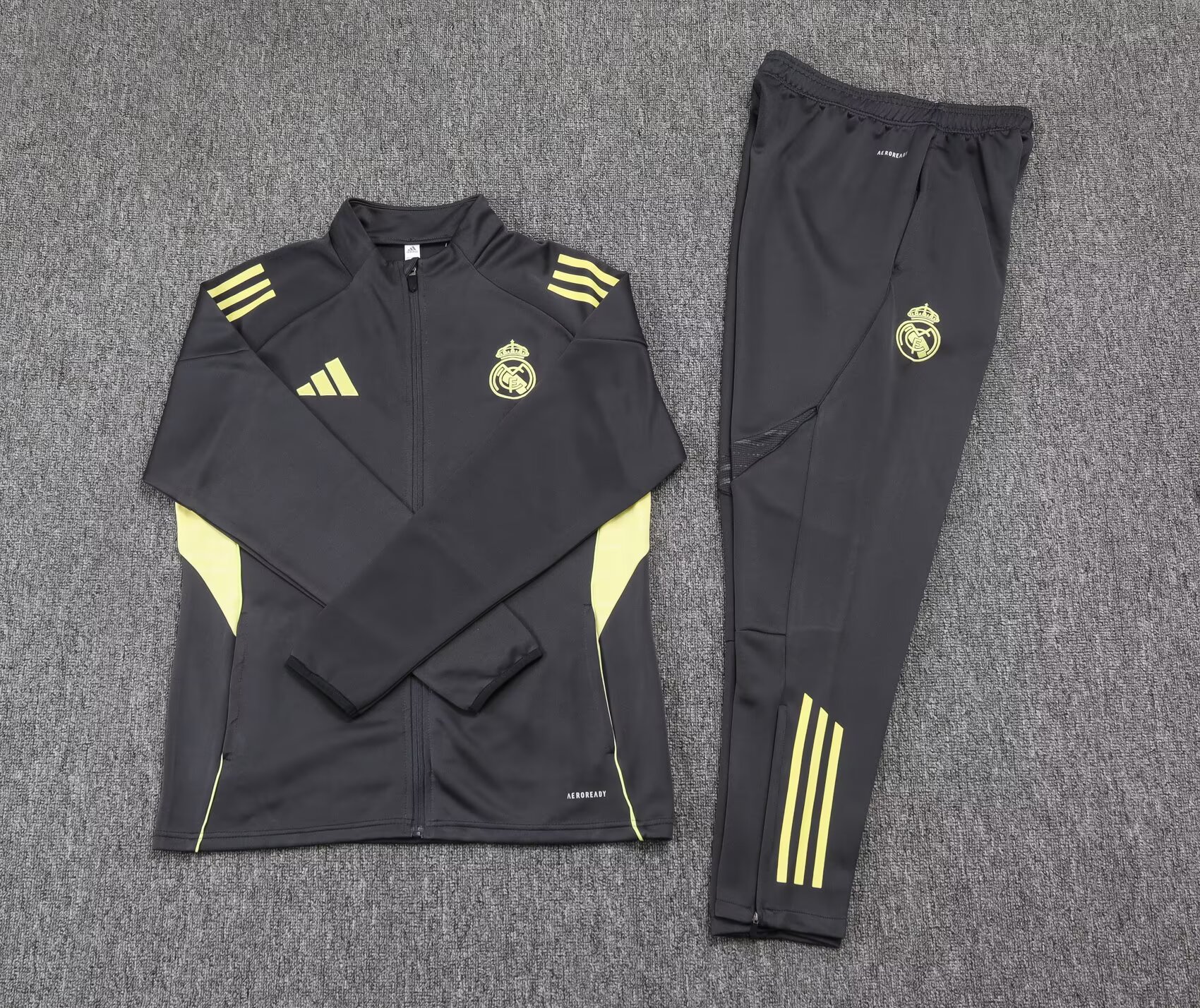 2025/2026 Real Madrid Long Zipped Jacket Dark Gray Football Shirt Set:football jersey mysite: unitedjerseyfootball 邓江浪:football