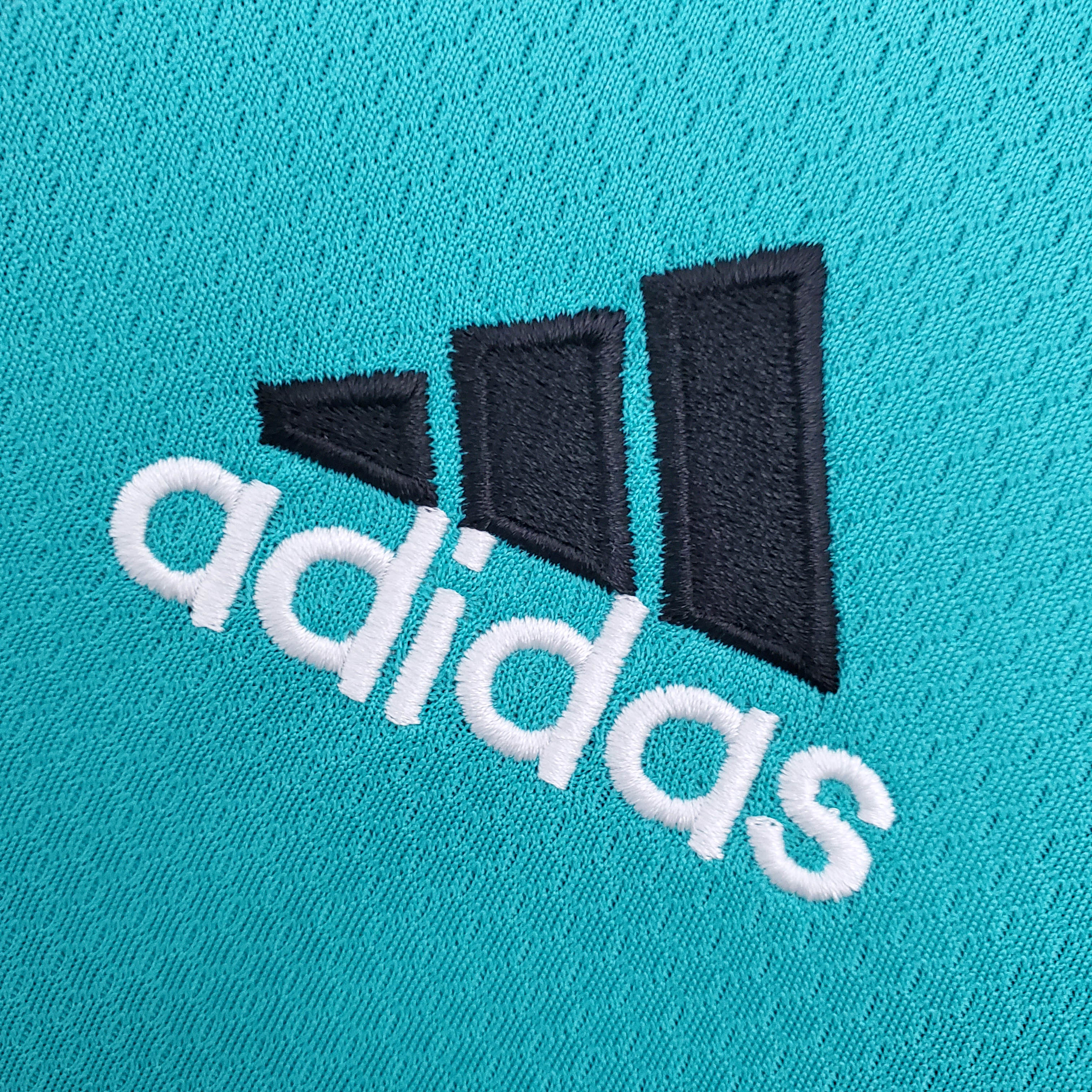 2021/2022 Real Madrid Training Wear Football Shirt Green:football jersey mysite: unitedjerseyfootball 邓江浪:football