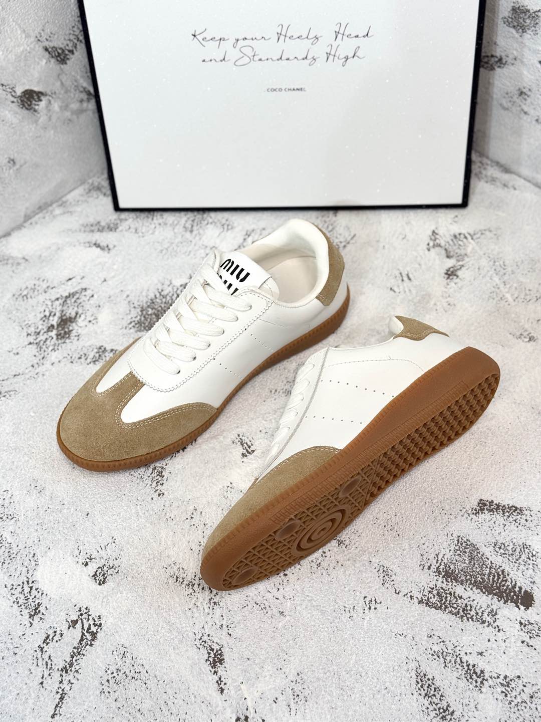 RETRO SNEAKERS IN WHITE LAMBSKIN MIX PEANUT SUEDE、mysite、Cacoeks