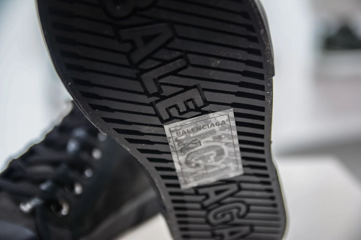 Balenciaga Paris High Top Sneaker in Black Destroyed、mysite、Cacoeks