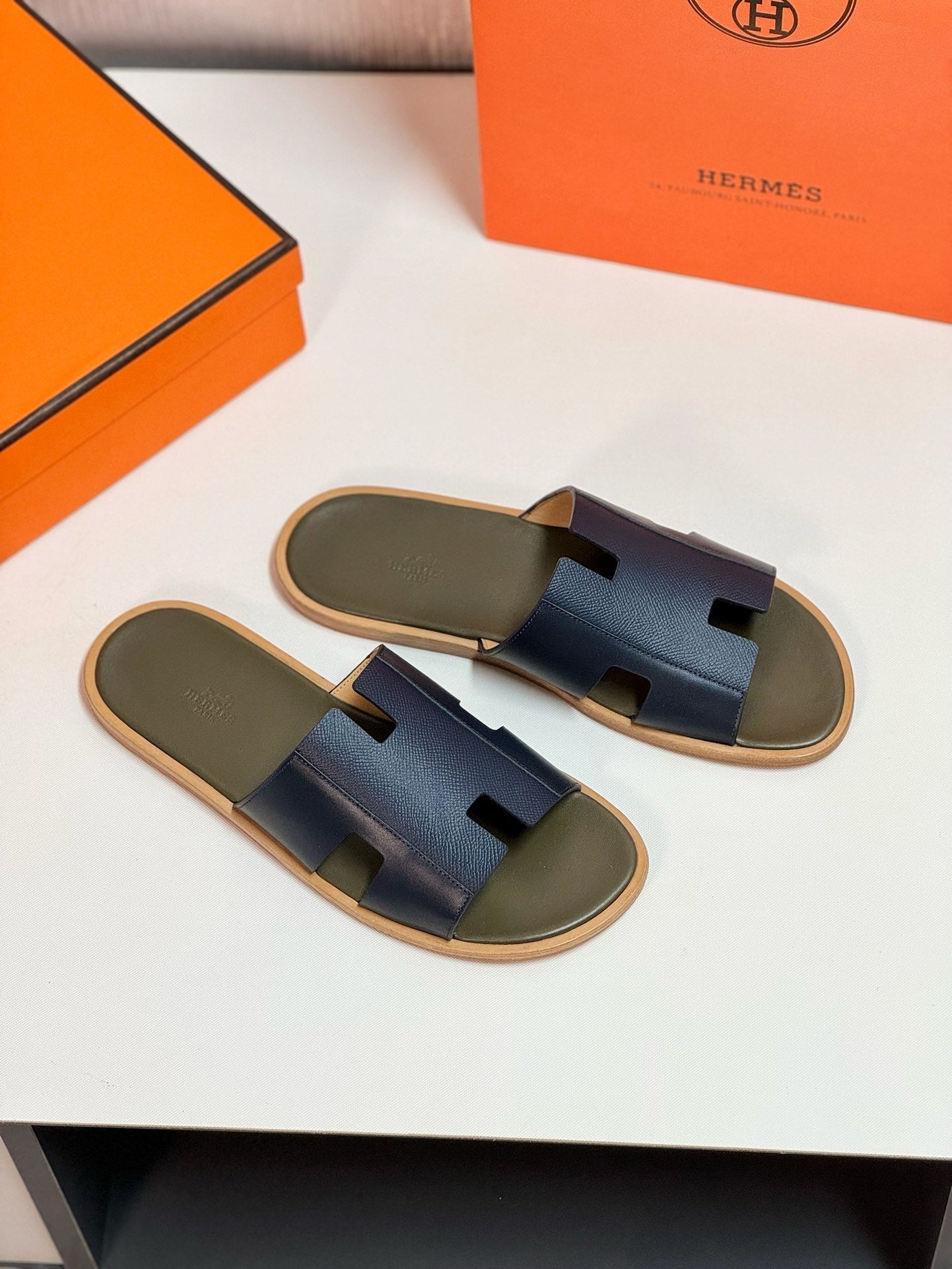 Izmir sandal crocodide black、mysite、Cacoeks