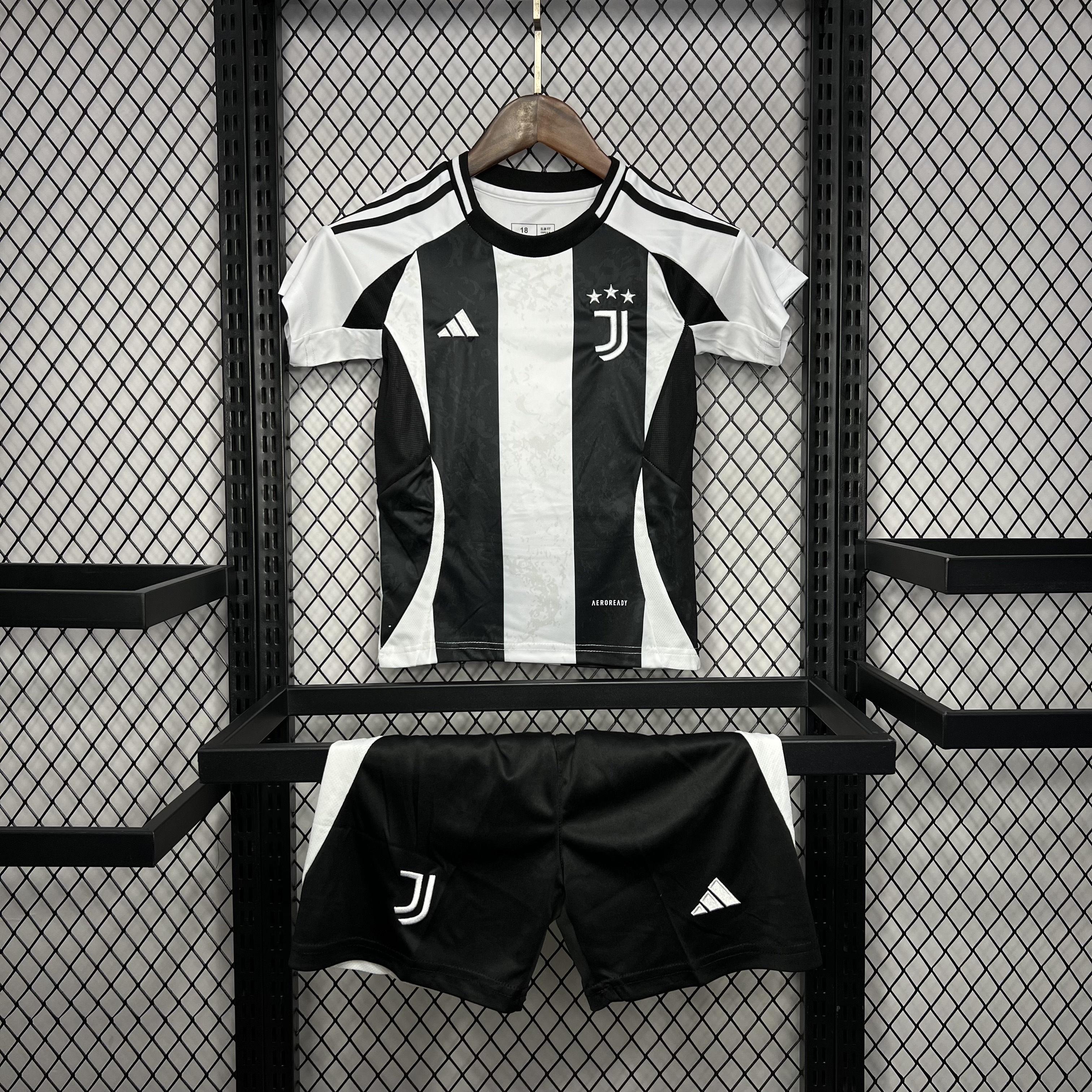 JerseysGala.com | Juventus 24-25 Home Stadium Kids Kit -Customize Name, Number and Patch | Worldwide Shipping