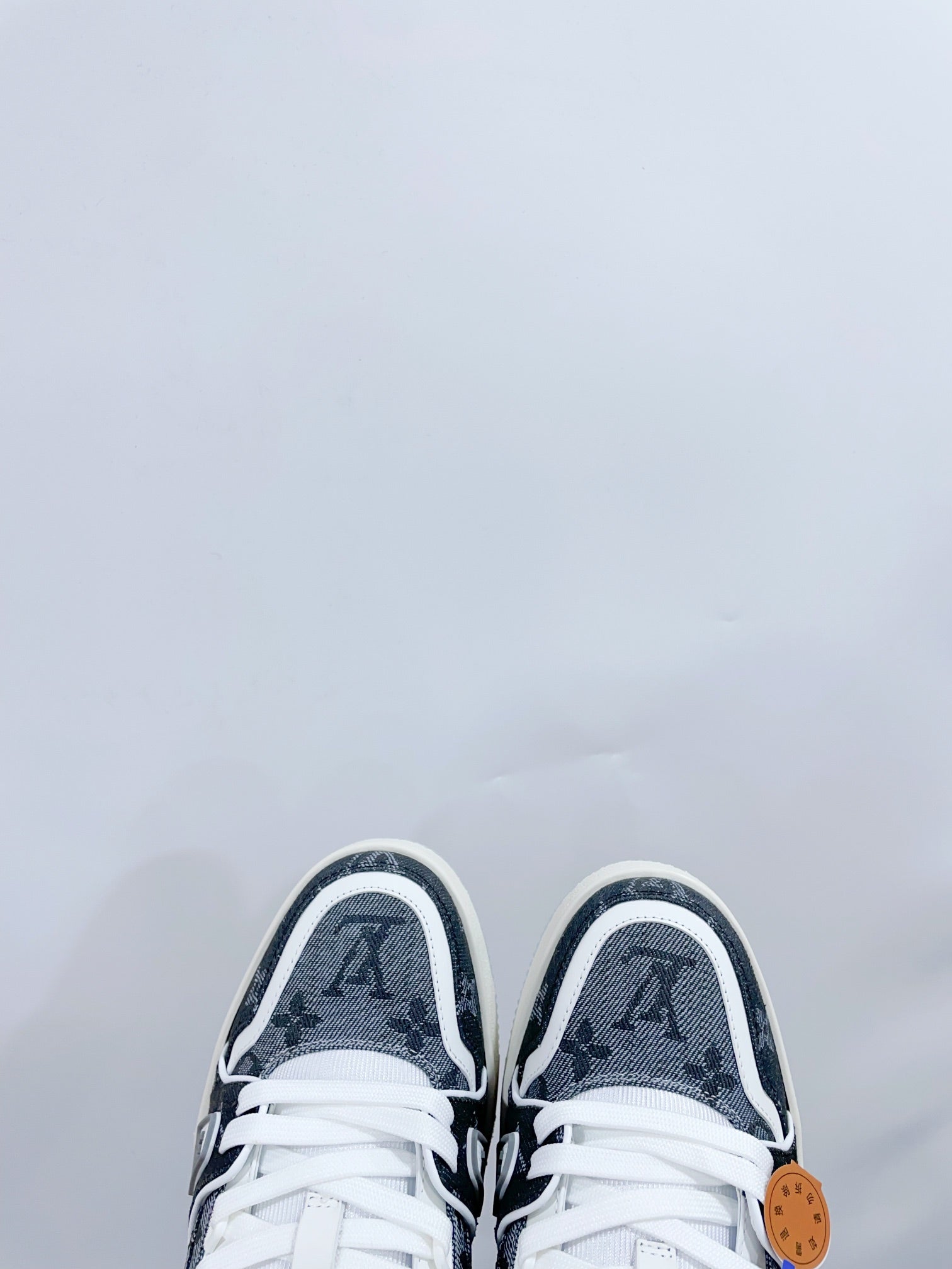 LV TRAINER SNEAKER IN DOVE GRAY MONOGRAM DENIM、mysite、Cacoeks
