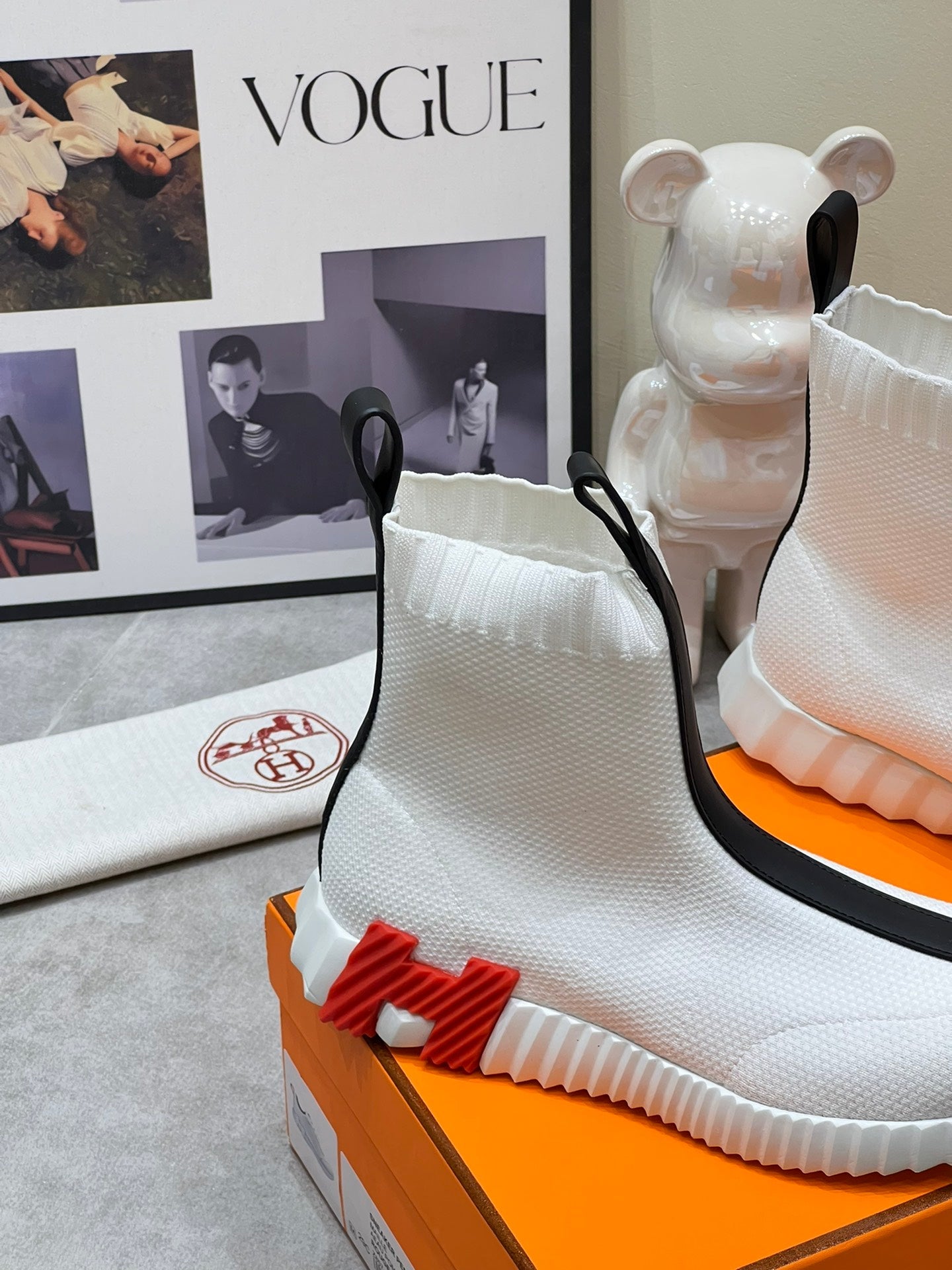 H FUN CLASSIC SNEAKER STYLISH WHITE AND BLACK LINE FABRIC、mysite、Cacoeks