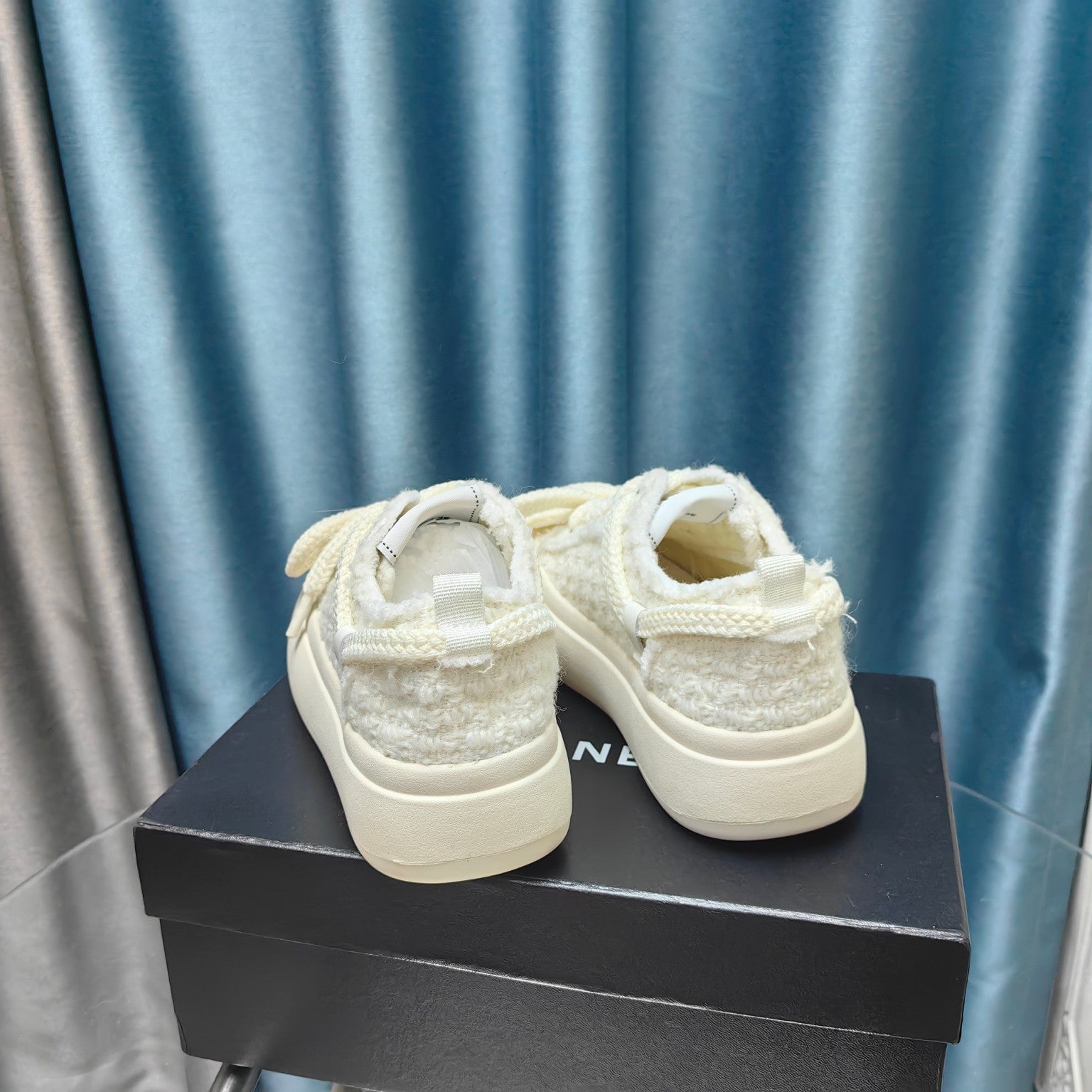 THICK-SOLED SHOES IN WHITE WOVEN WOOL、mysite、Cacoeks