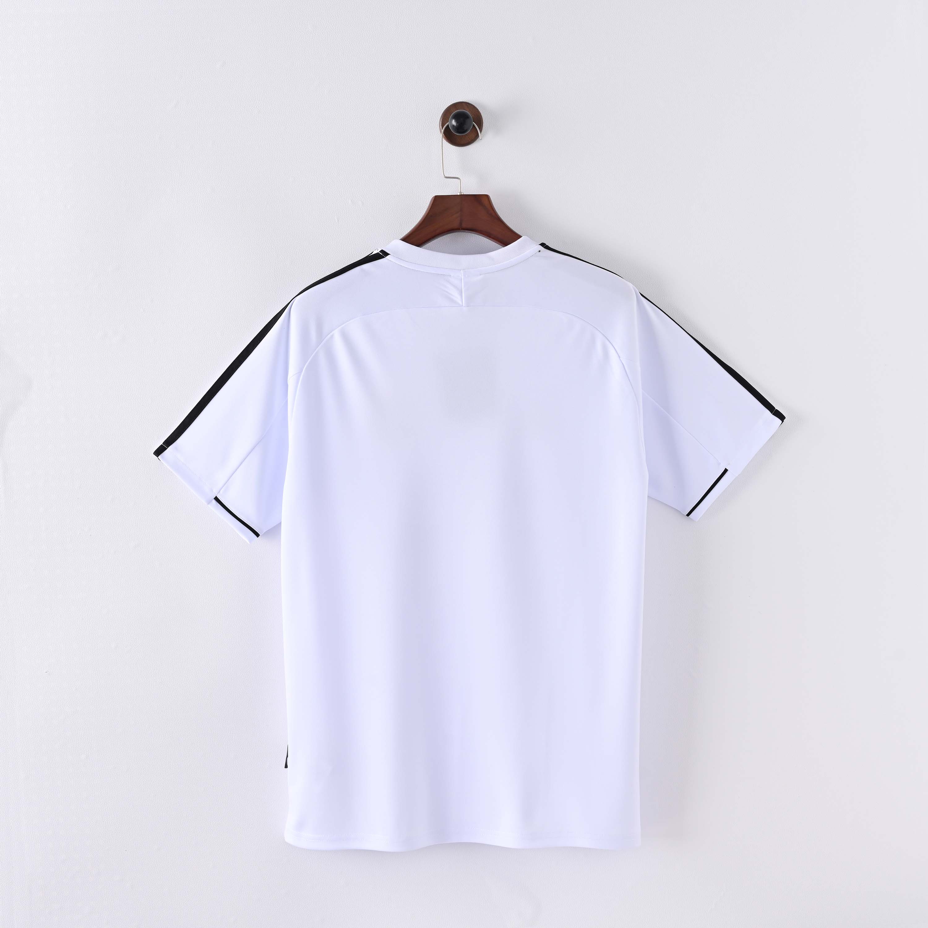 2003/2004 Retro Real Madrid Home Football Shirt 1:1 Thai Quality:football jersey mysite: unitedjerseyfootball 邓江浪:football