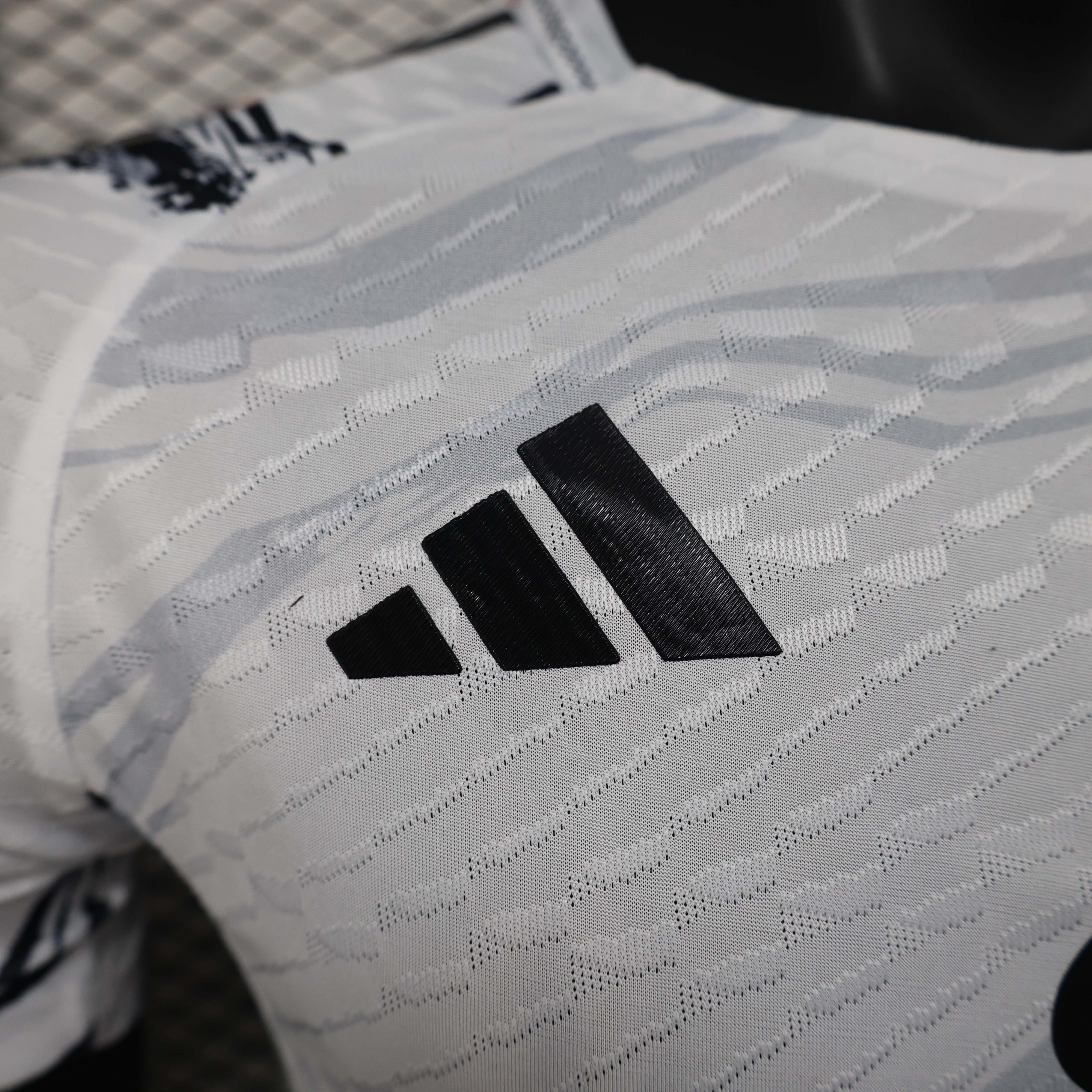 2025/2026 Player Version Manchester United Special Edition White Football Shirt 1:1 Thai Quality:football jersey mysite: unitedjerseyfootball 邓江浪:football