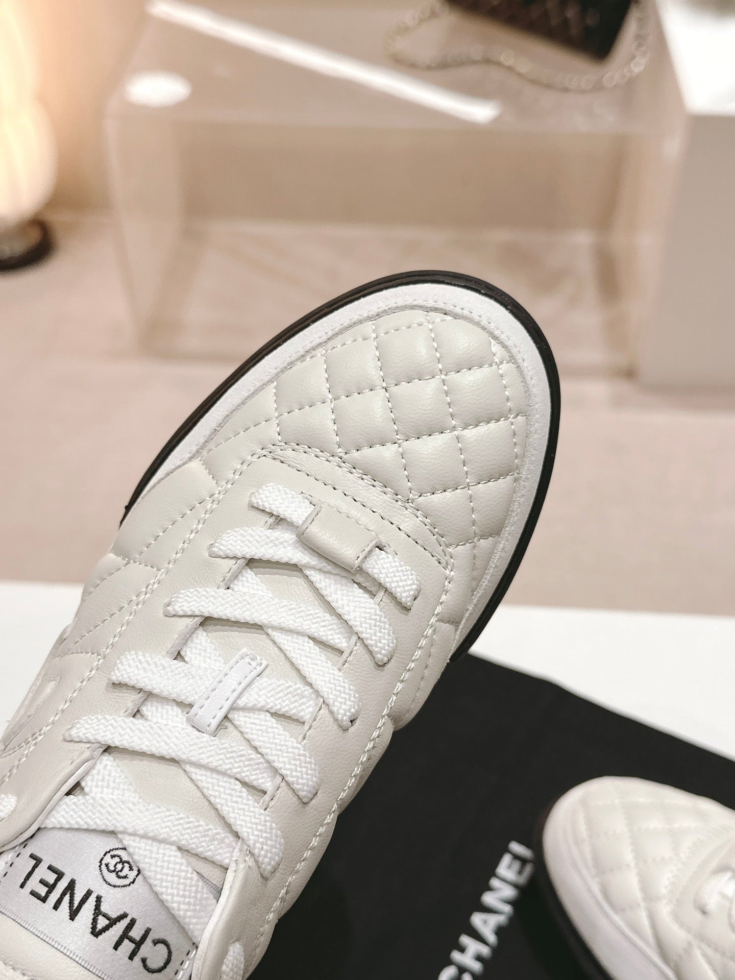 SNEAKERS IN GLOSSY WHITE LAMBSKIN、mysite、Cacoeks