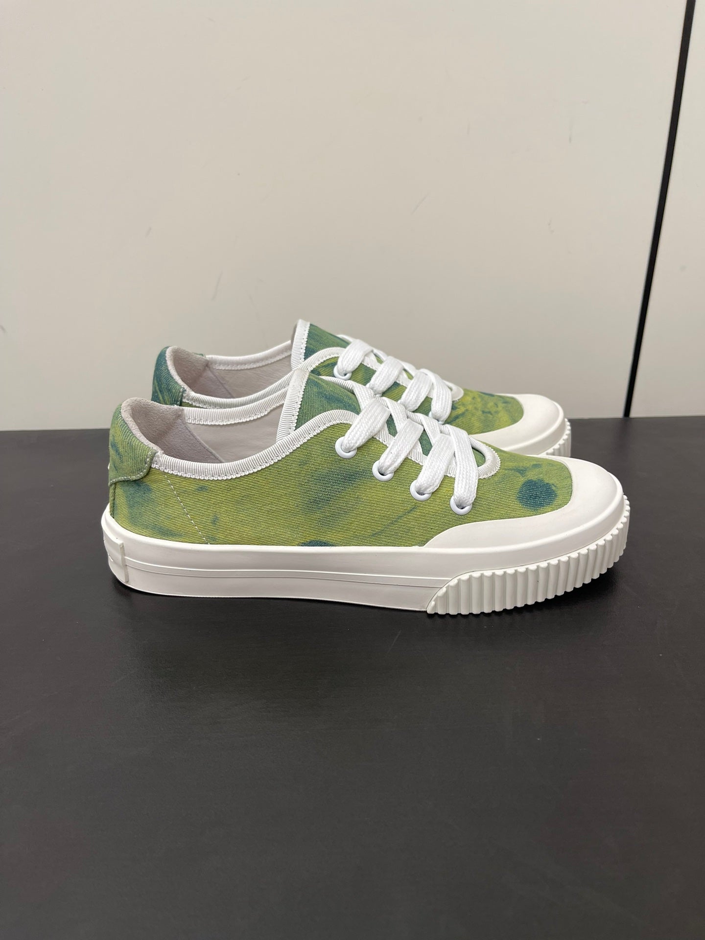 LP CLASSIC BISCUIT SNEAKER PEAR CALFSKIN、mysite、Cacoeks