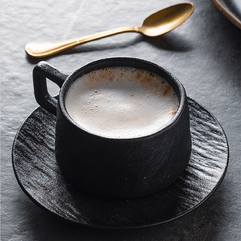 GEEK BAR-https://www.hot-toy.com/