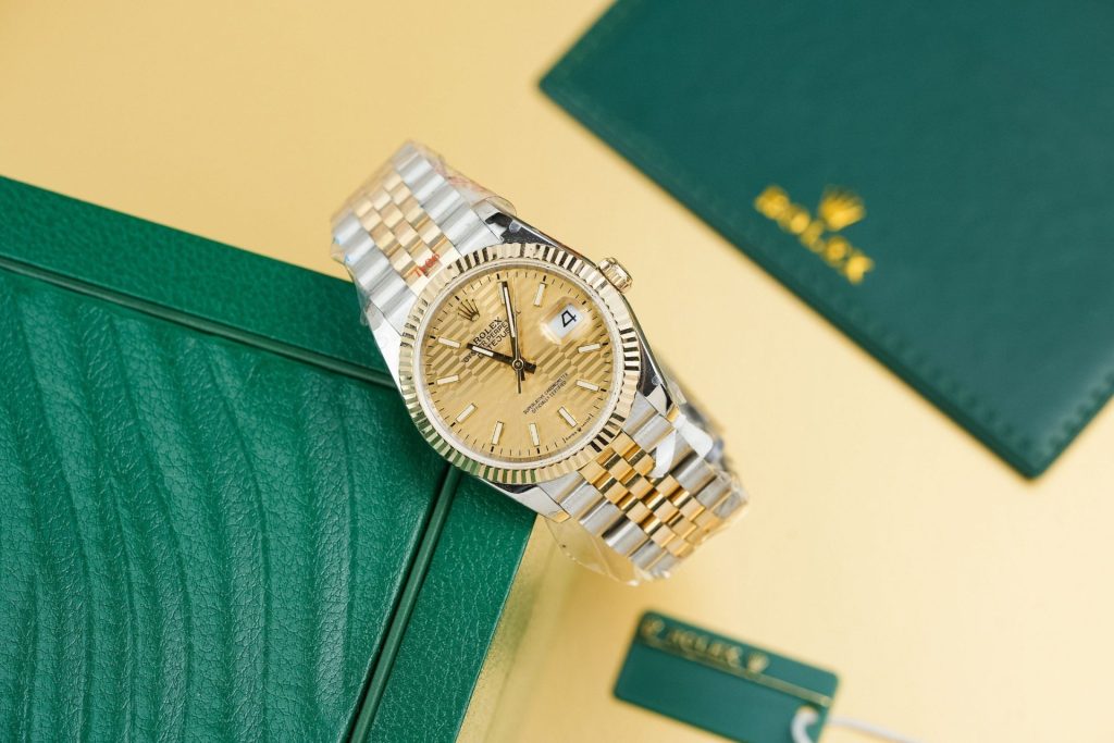 Đồng Hồ Rolex Chế Tác DateJust 126233 Mặt Nếp Gấp Bọc Vàng GM Factory 36mm (2)