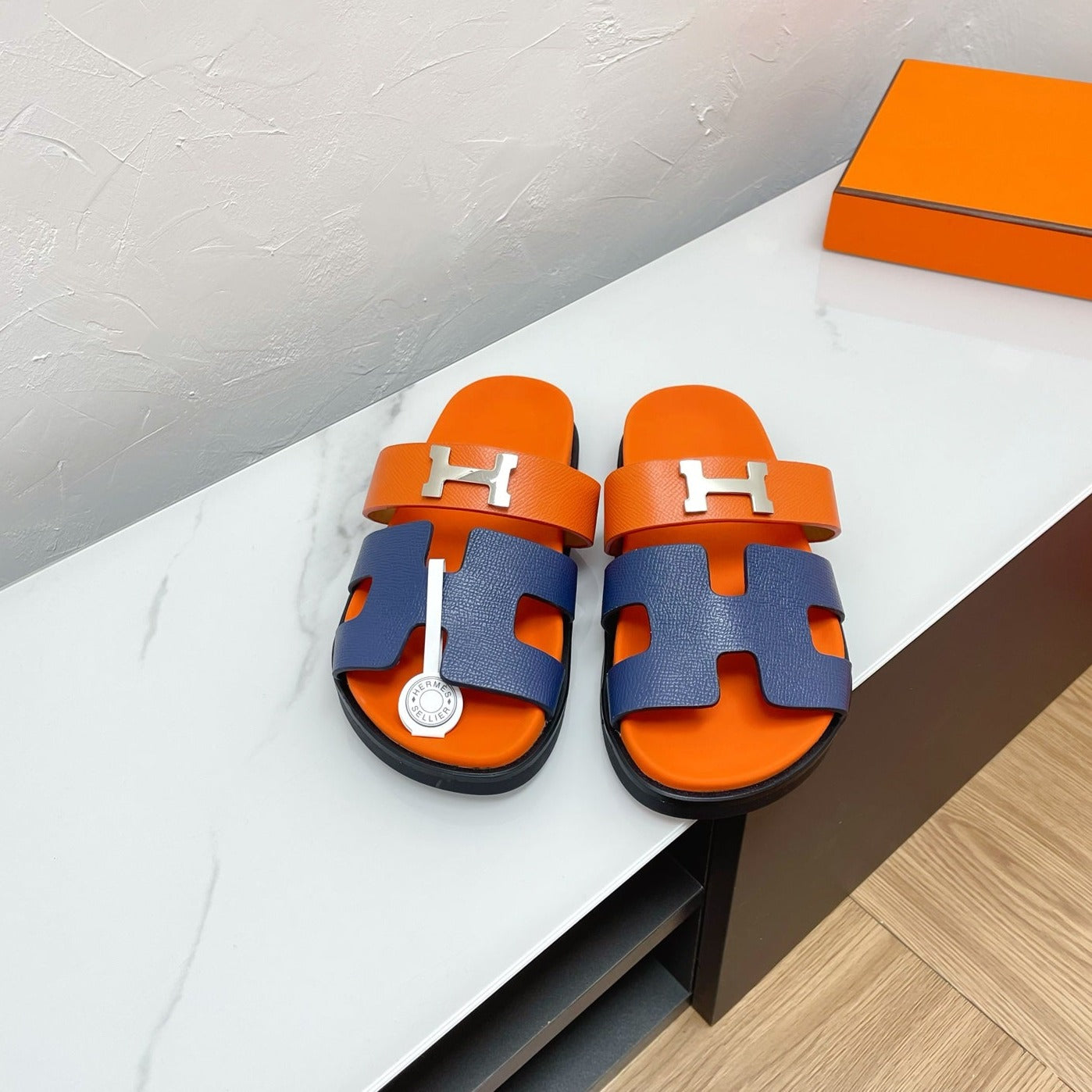 CHYPRE SANDAL LAPIS MIX ORANGE LAMBSKIN WITH H BUCKLE、mysite、Cacoeks