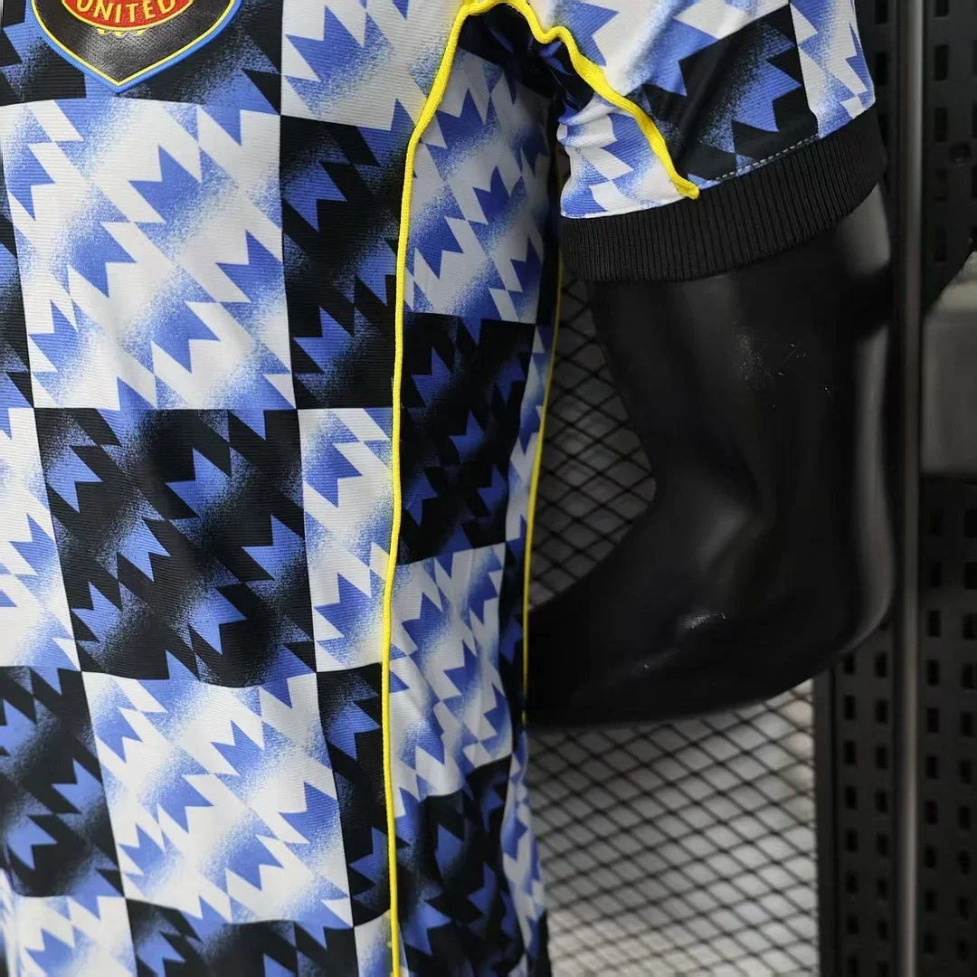 2025/2026 Player Version Manchester United Pecial Edition Retro Style Football Shirt 1:1 Thai Quality:football jersey mysite: unitedjerseyfootball 邓江浪:football