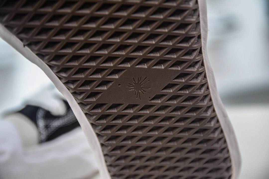 Maison Mihara Yasuhiro Hank OG Sole Canvas Low-top Sneaker Black、mysite、Cacoeks