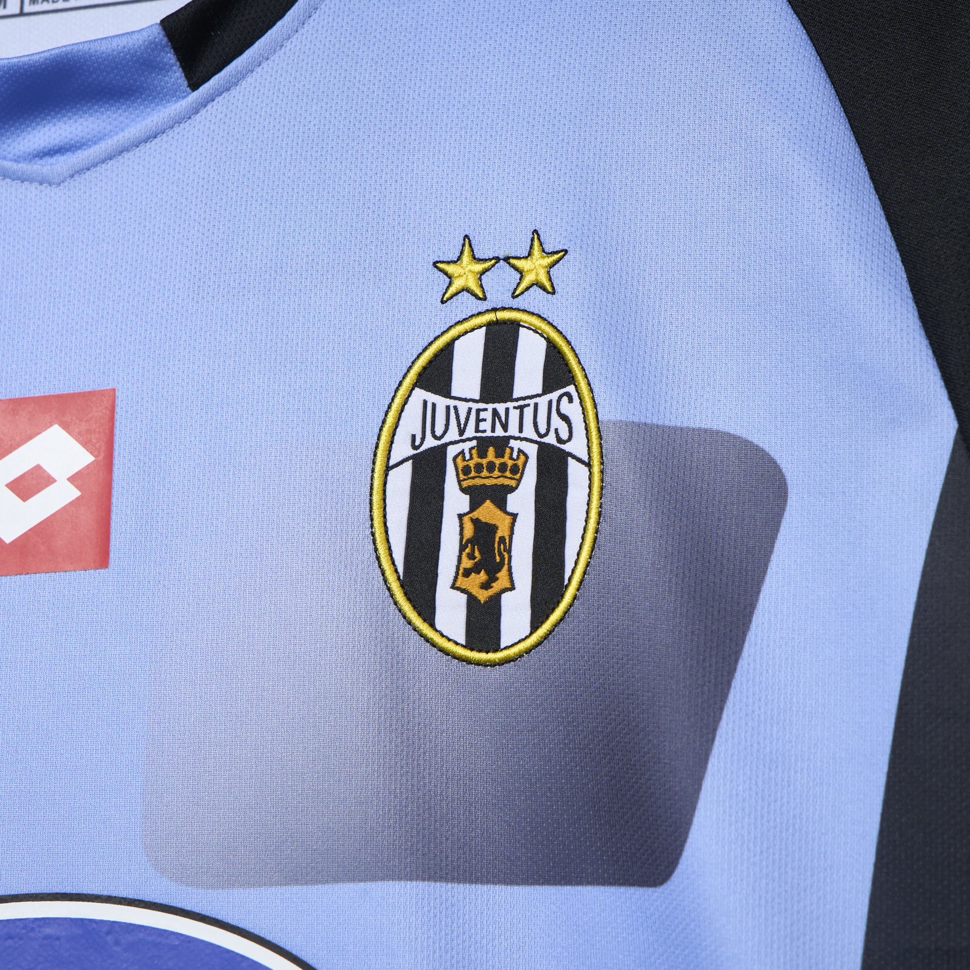 GlobeJersey-Retro Juventus 2002-03 Blue Goalkeeper Jersey